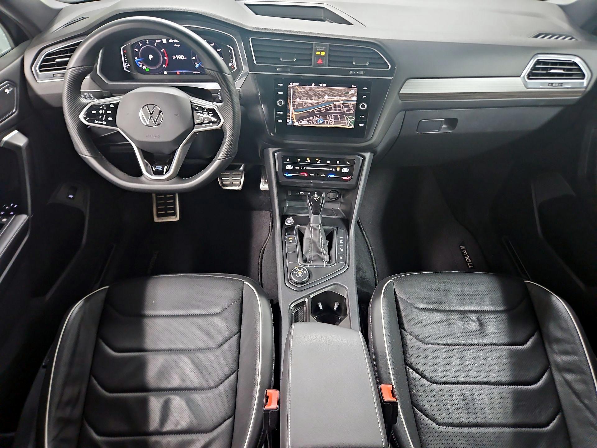 Thumbnail: 2023 Volkswagen Tiguan - 9