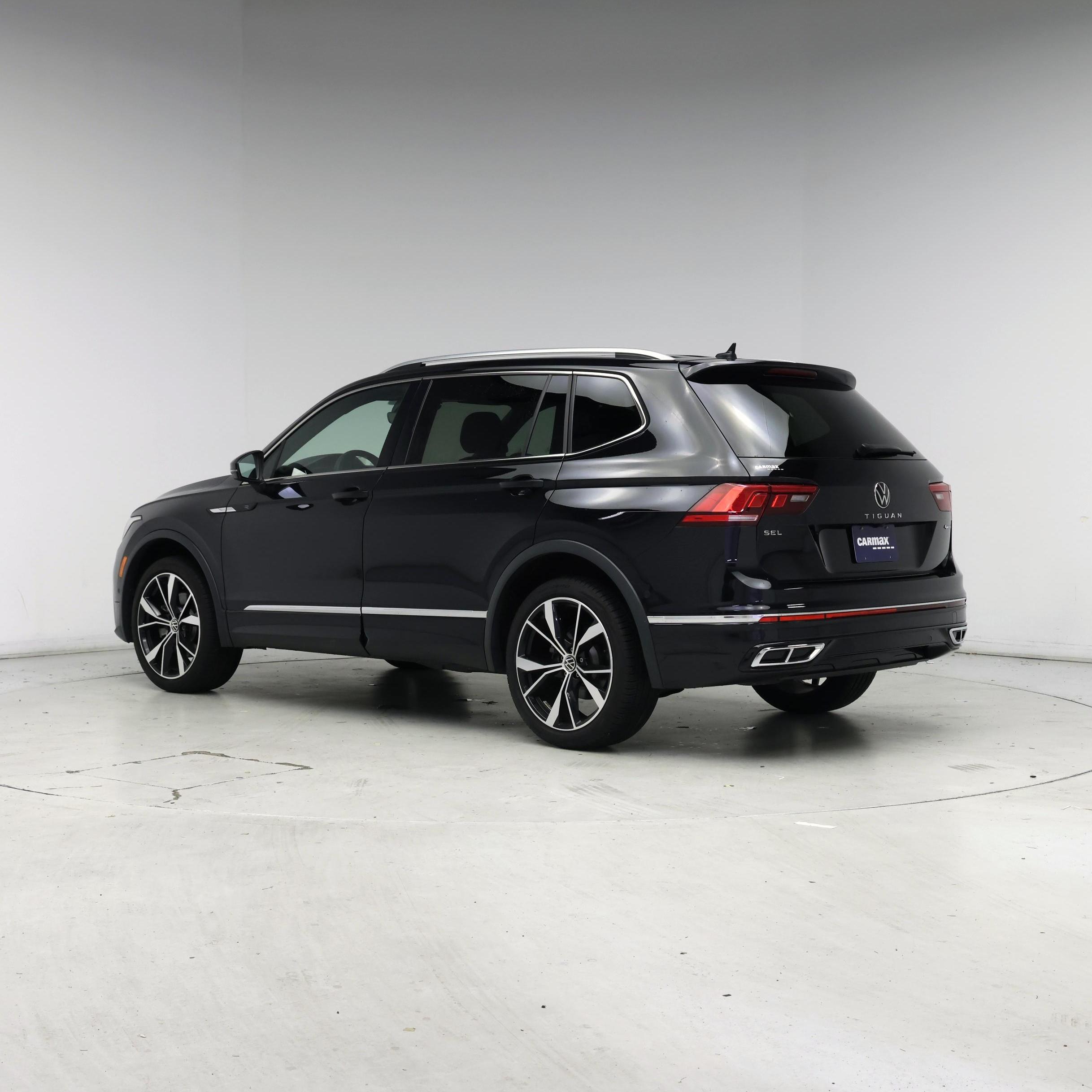 Thumbnail: 2023 Volkswagen Tiguan - 2