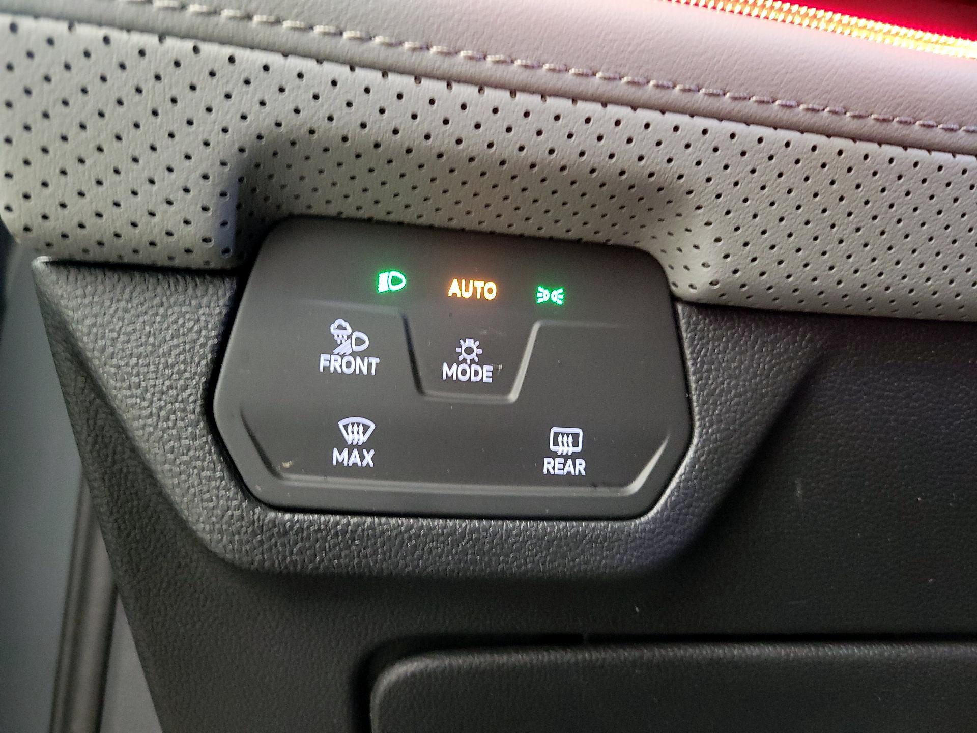 Thumbnail: 2024 Volkswagen Atlas - 13