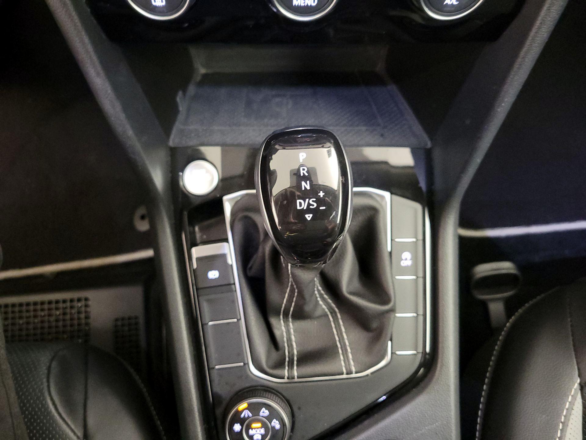 Thumbnail: 2023 Volkswagen Taos - 18