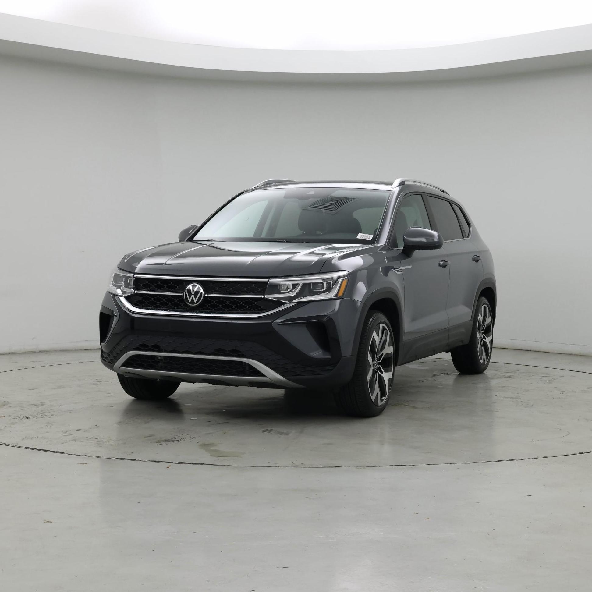 Thumbnail: 2023 Volkswagen Taos - 4