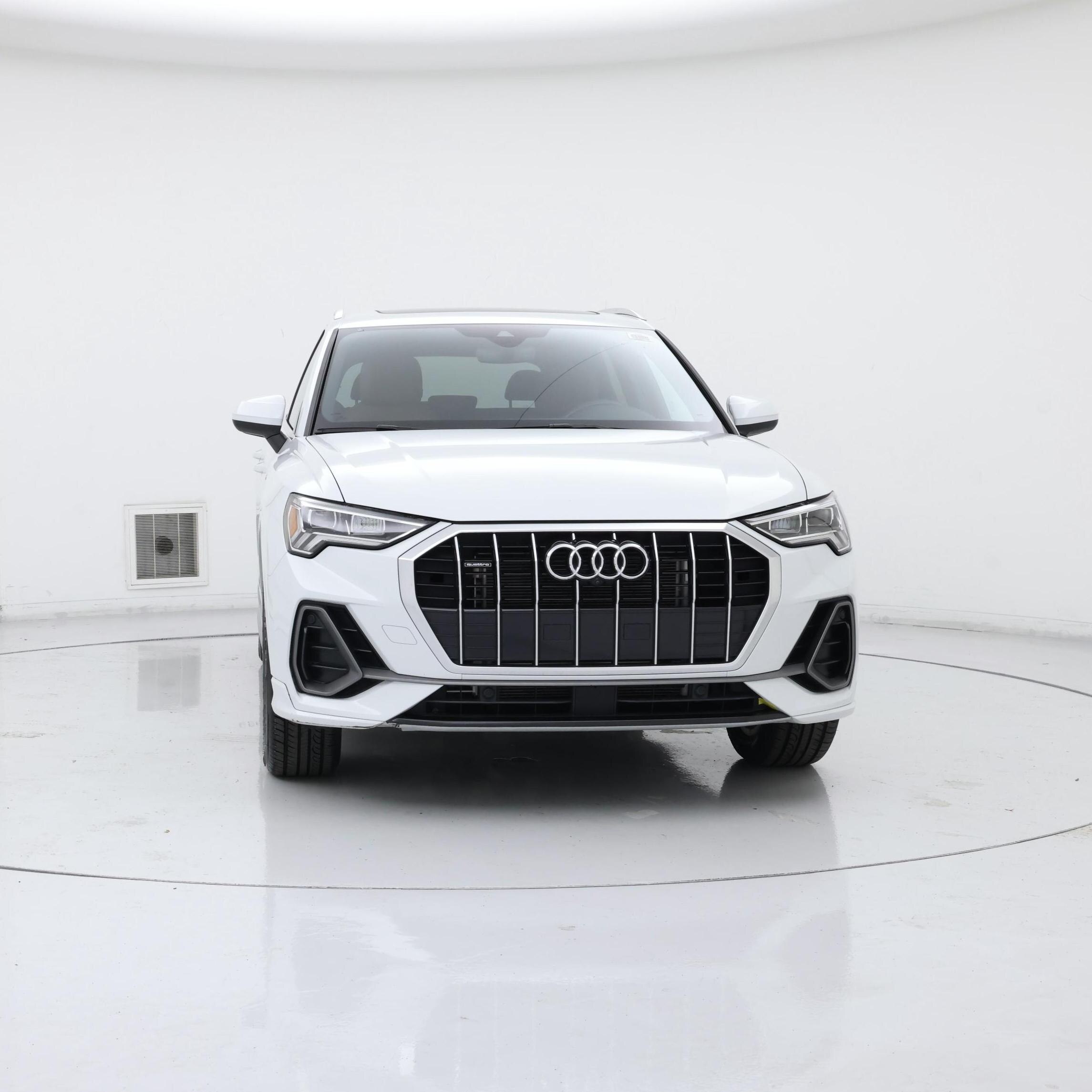Thumbnail: 2022 Audi Q3 - 5