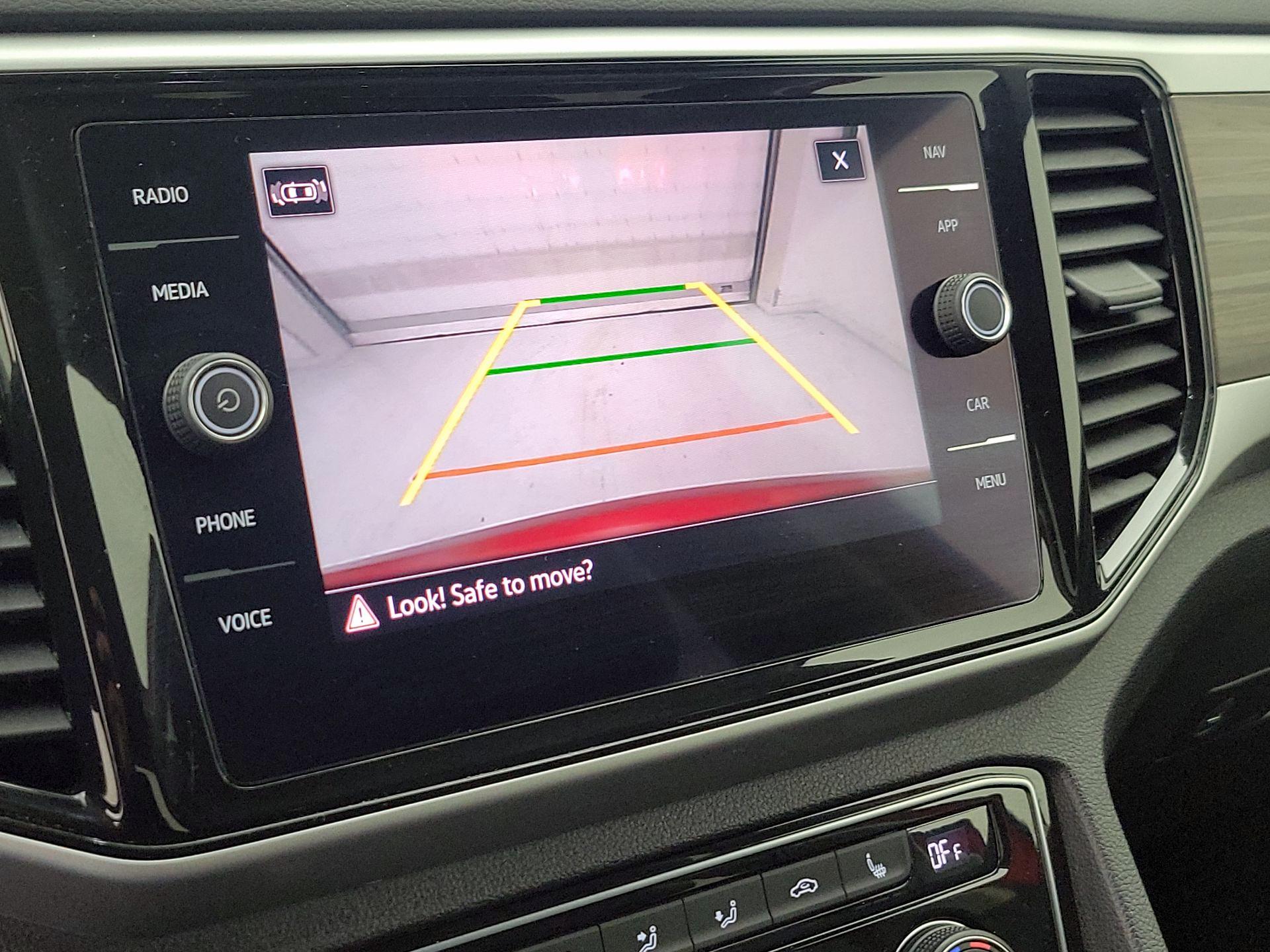 Thumbnail: 2022 Volkswagen Atlas - 15