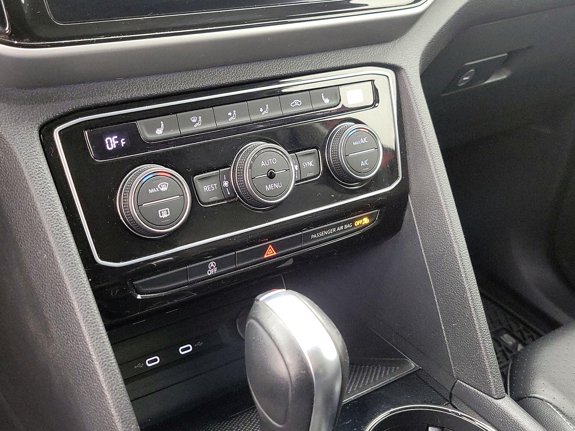 Thumbnail: 2022 Volkswagen Atlas - 17