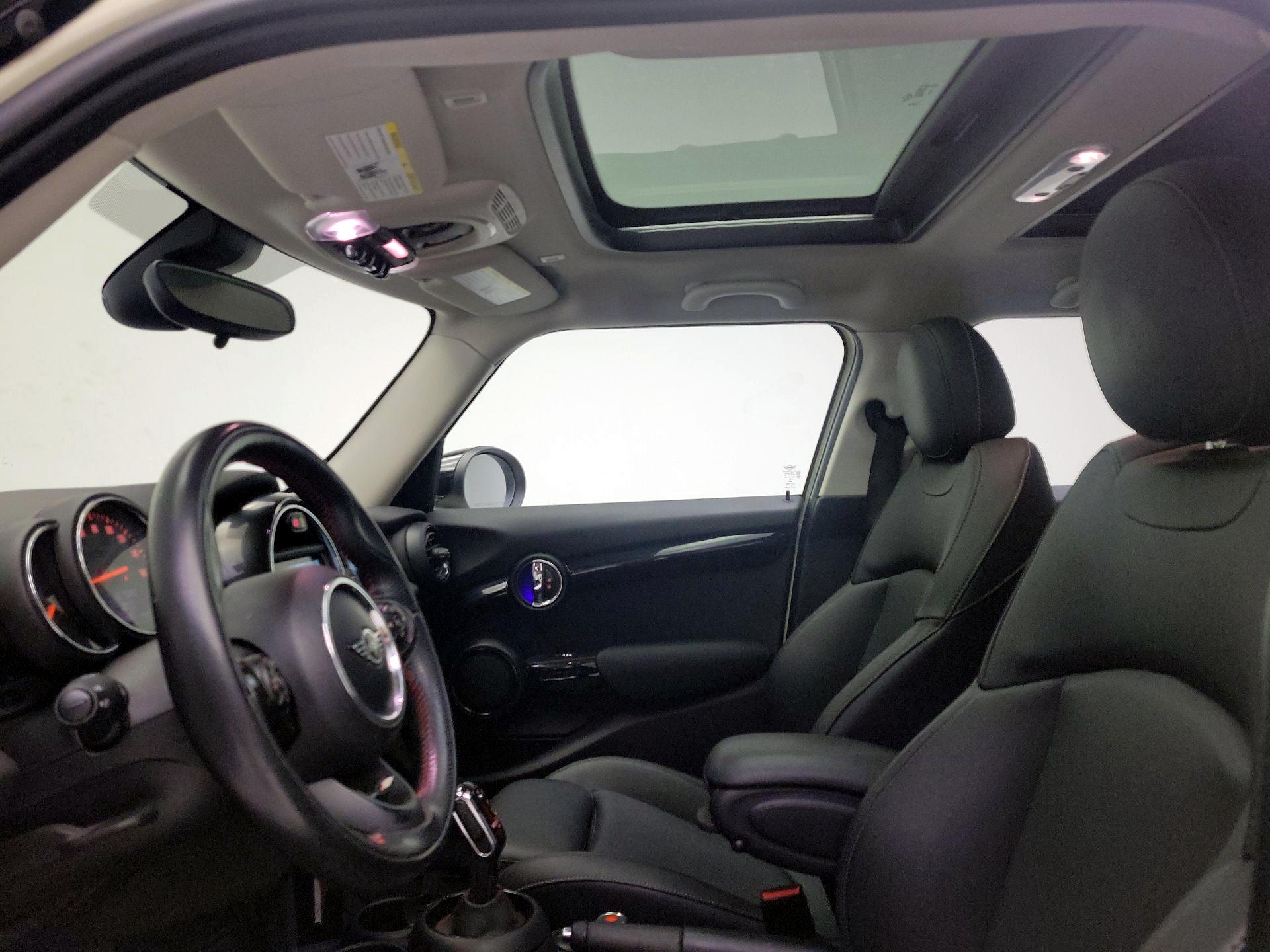 Thumbnail: 2020 MINI Cooper Hardtop - 19