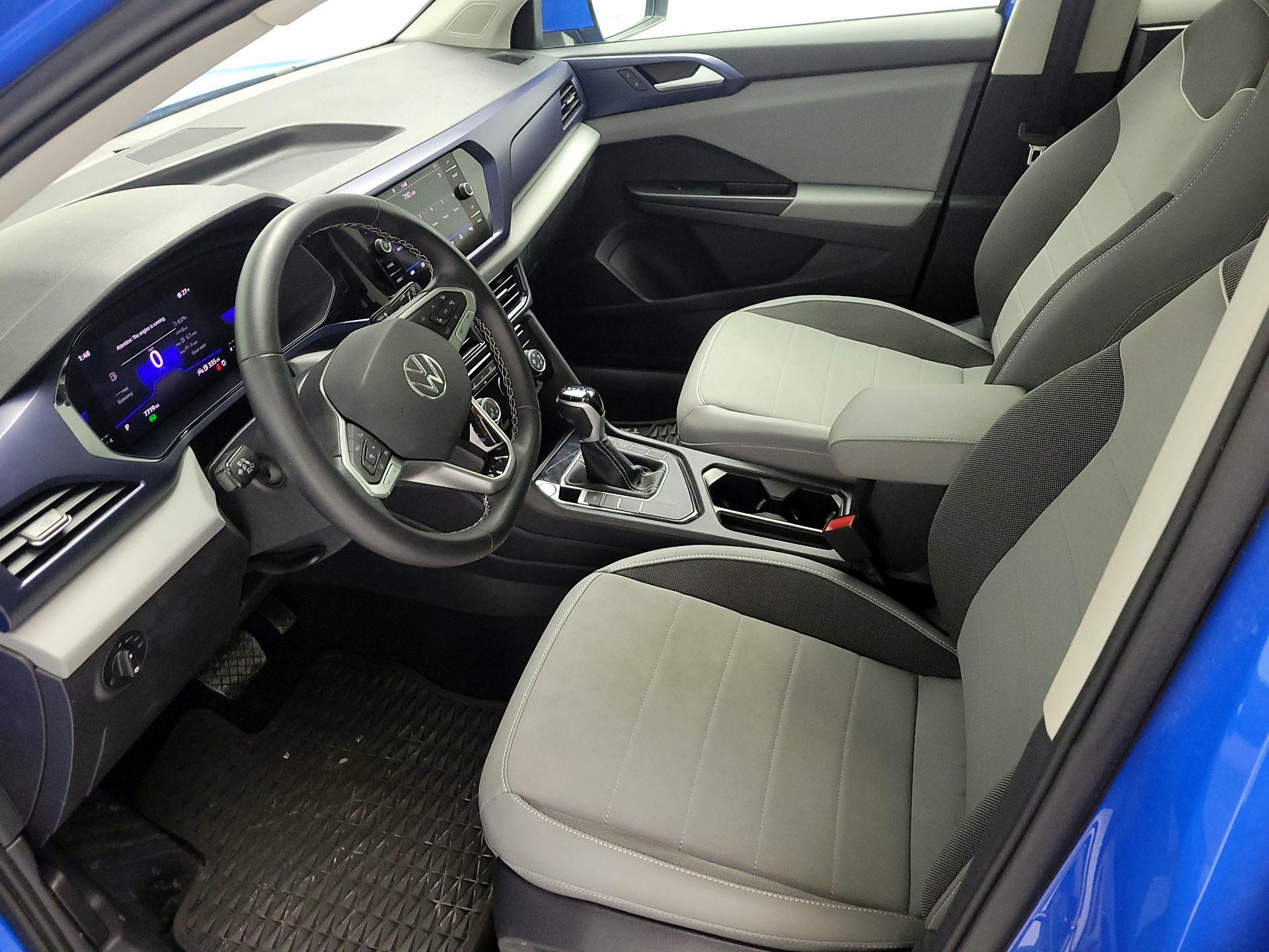 Thumbnail: 2023 Volkswagen Taos - 11