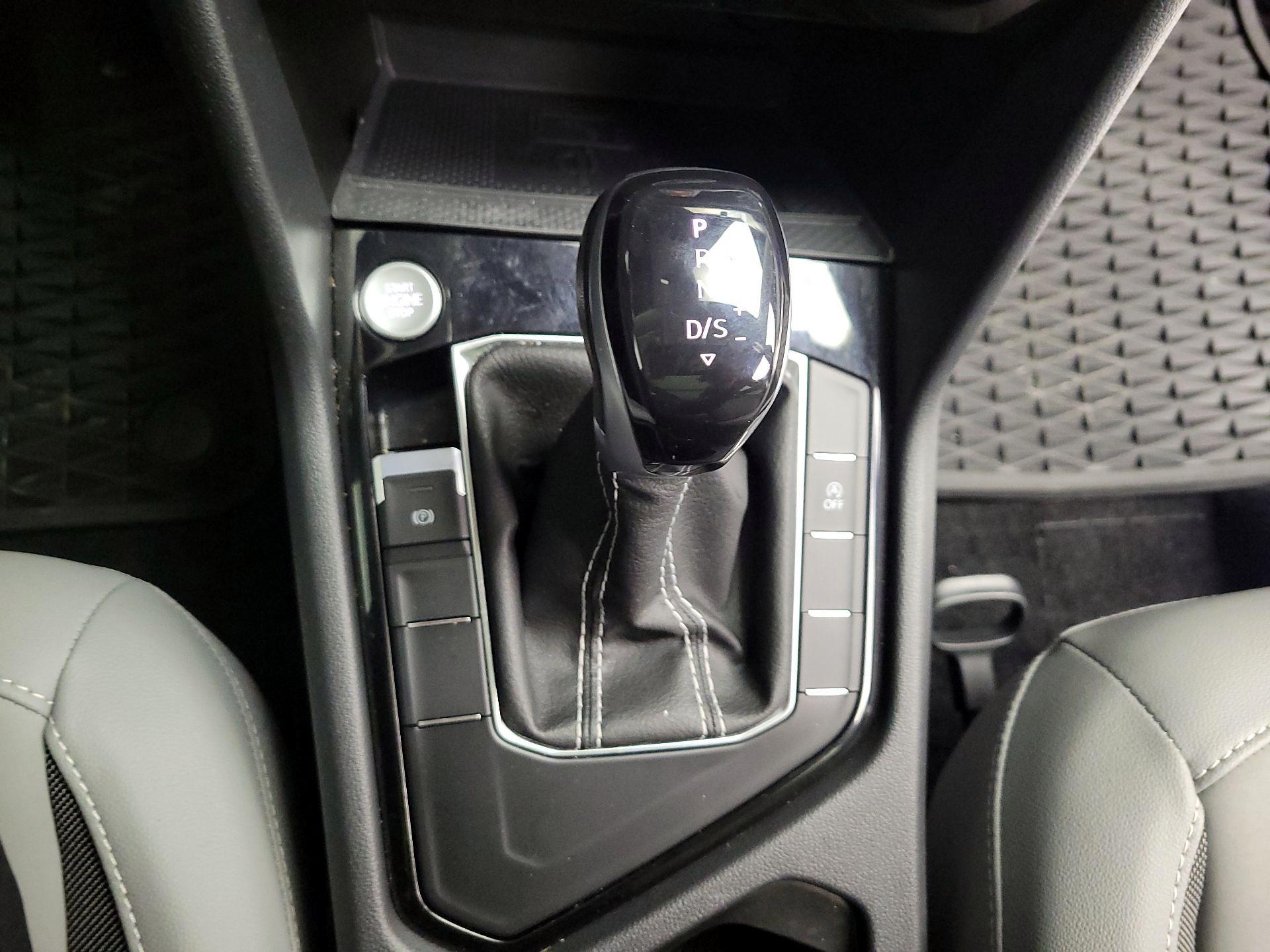 Thumbnail: 2023 Volkswagen Taos - 15