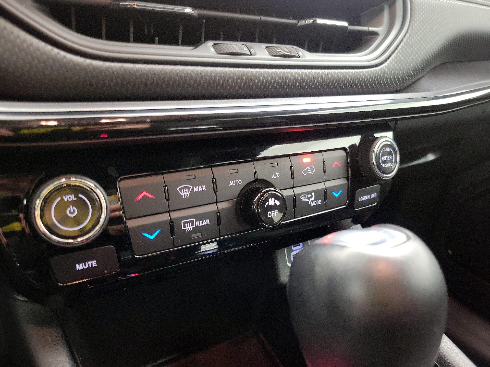 Thumbnail: 2022 Jeep Compass - 16