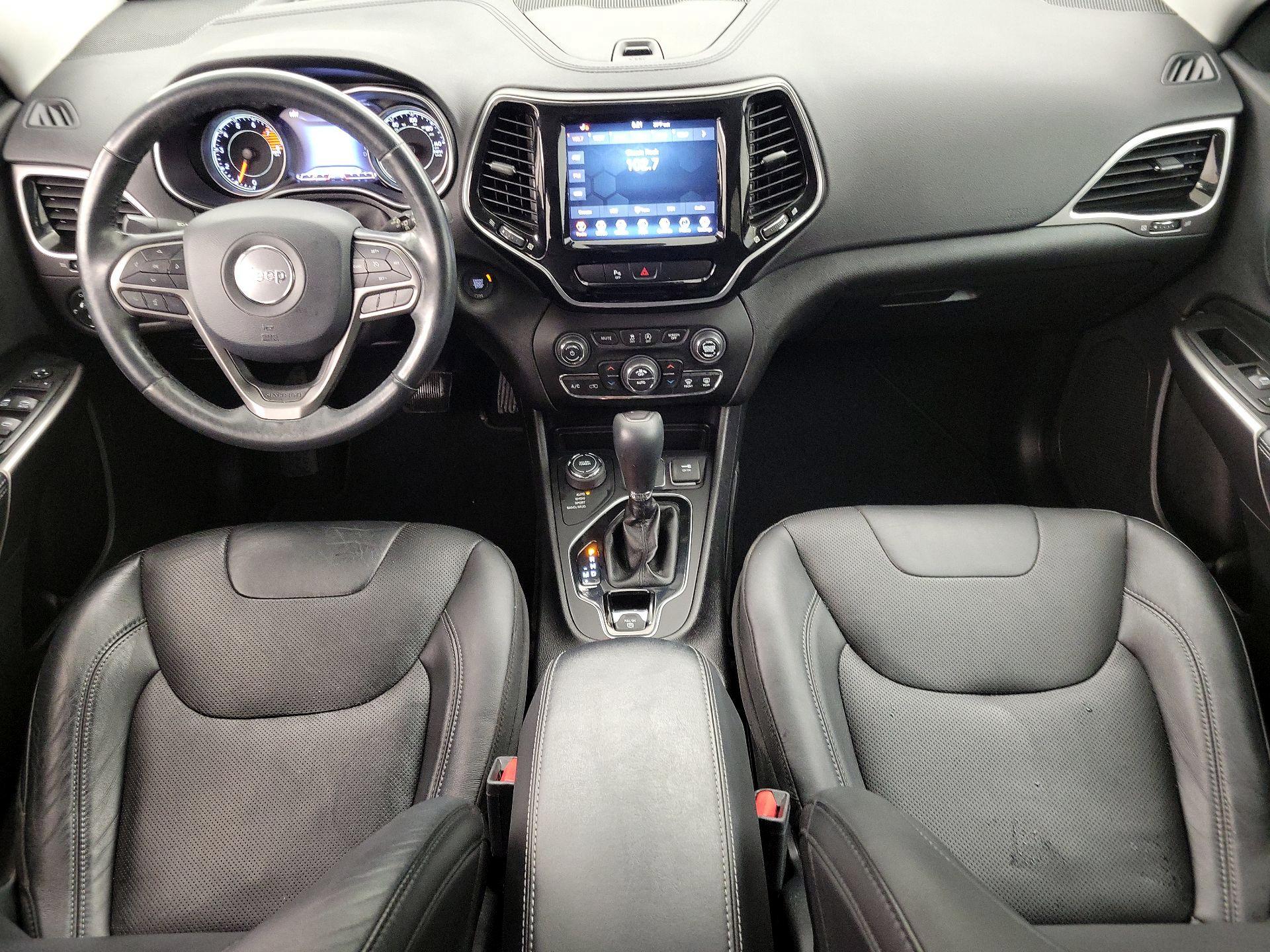 Thumbnail: 2020 Jeep Cherokee - 9