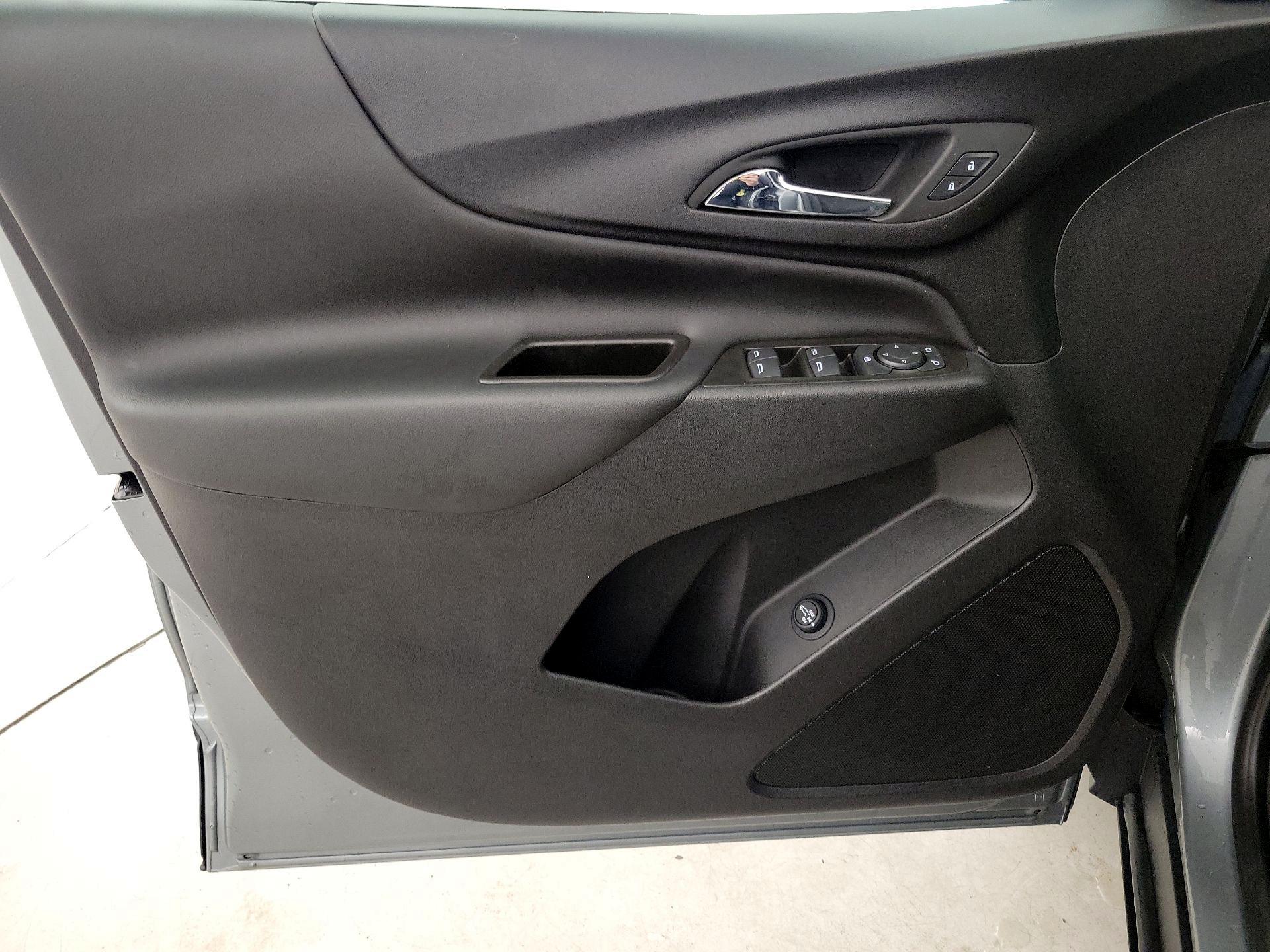 Thumbnail: 2023 Chevrolet Equinox - 12