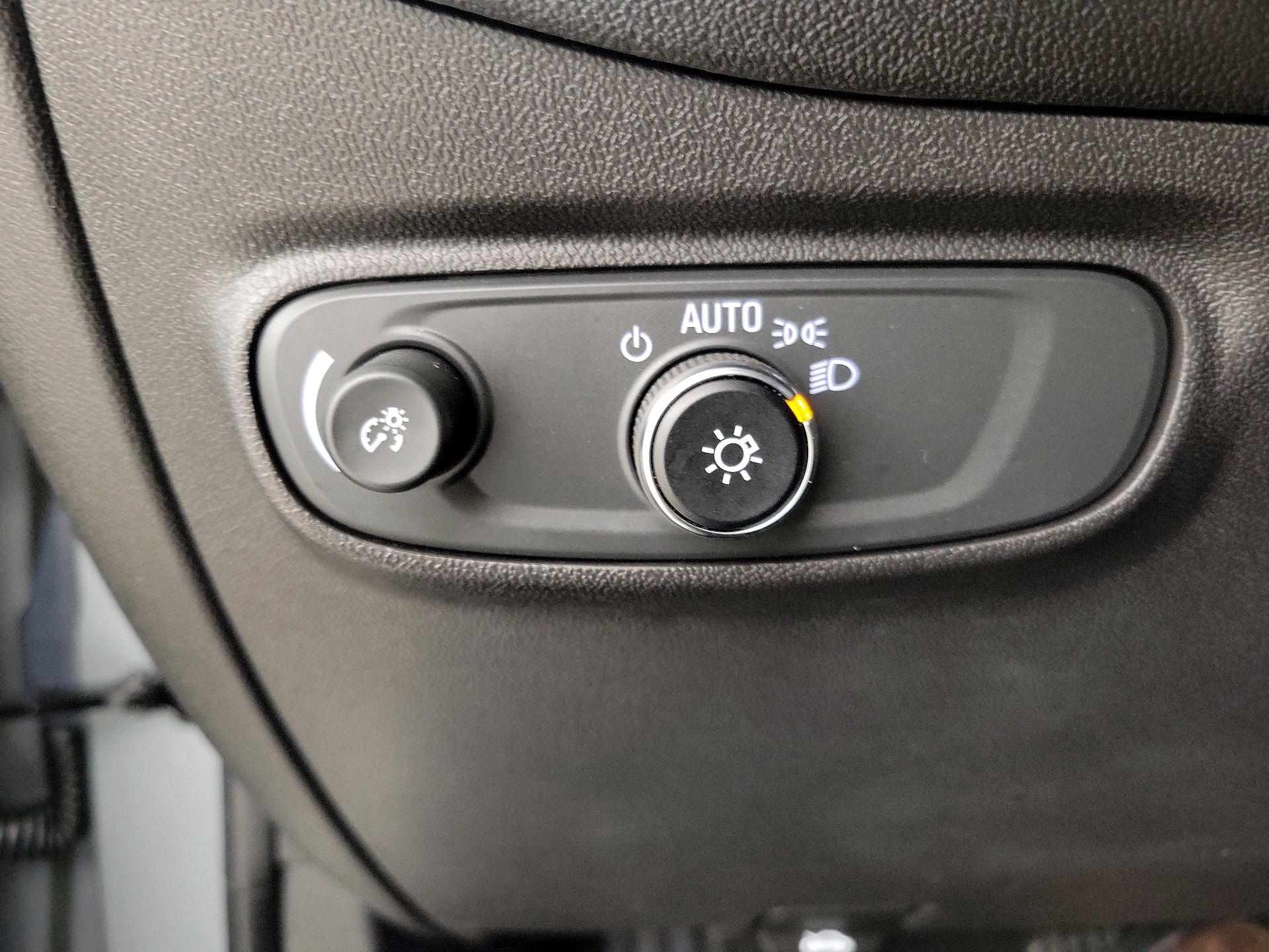 Thumbnail: 2023 Chevrolet Equinox - 13