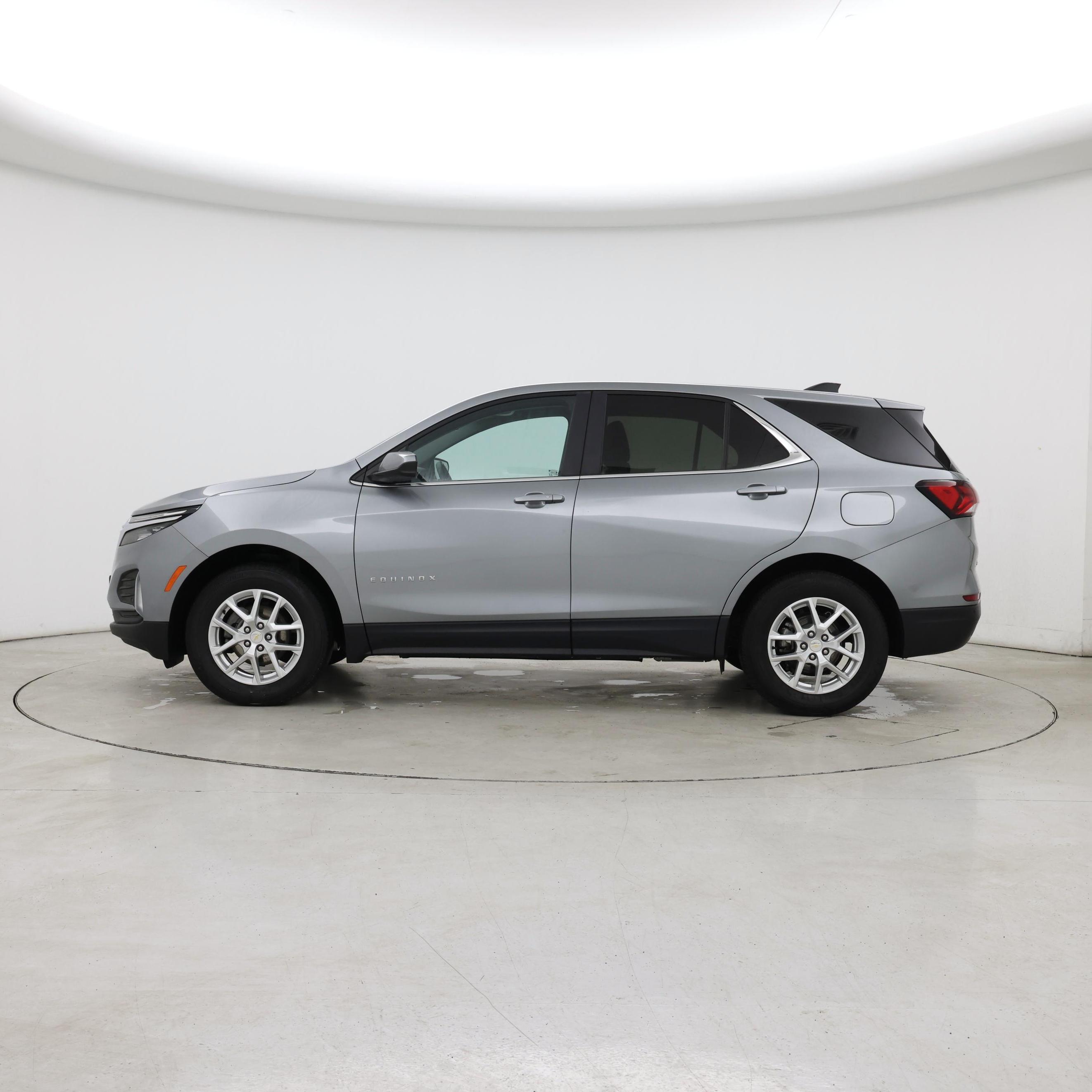 Thumbnail: 2023 Chevrolet Equinox - 3