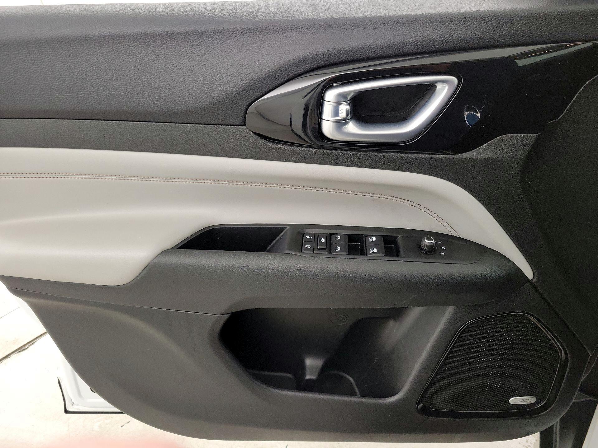 Thumbnail: 2022 Jeep Compass - 12