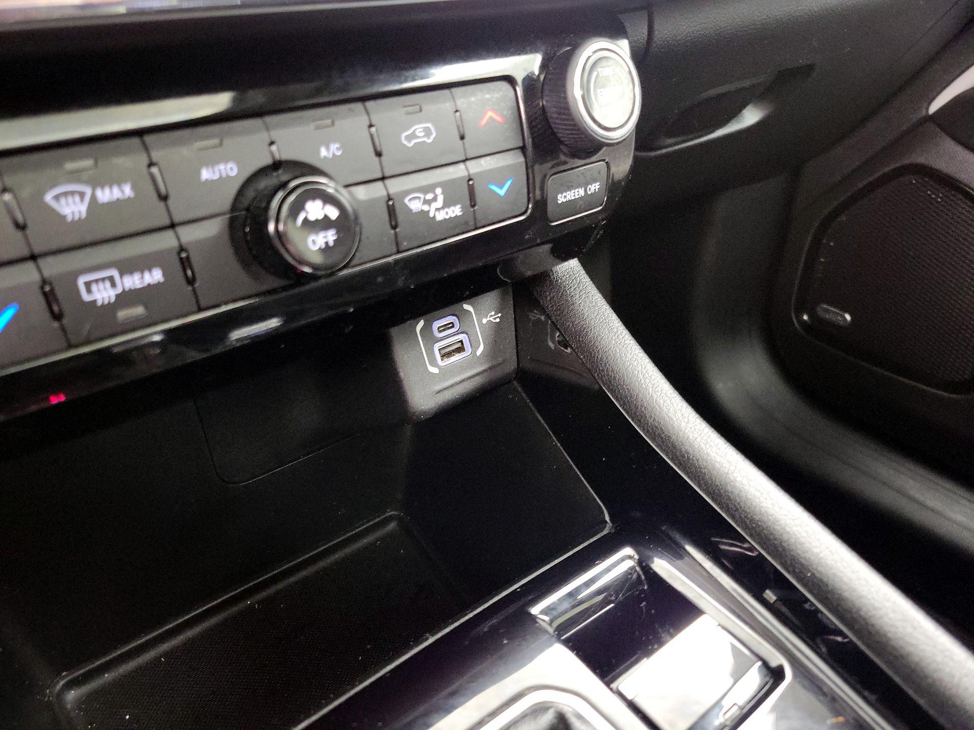 Thumbnail: 2022 Jeep Compass - 18