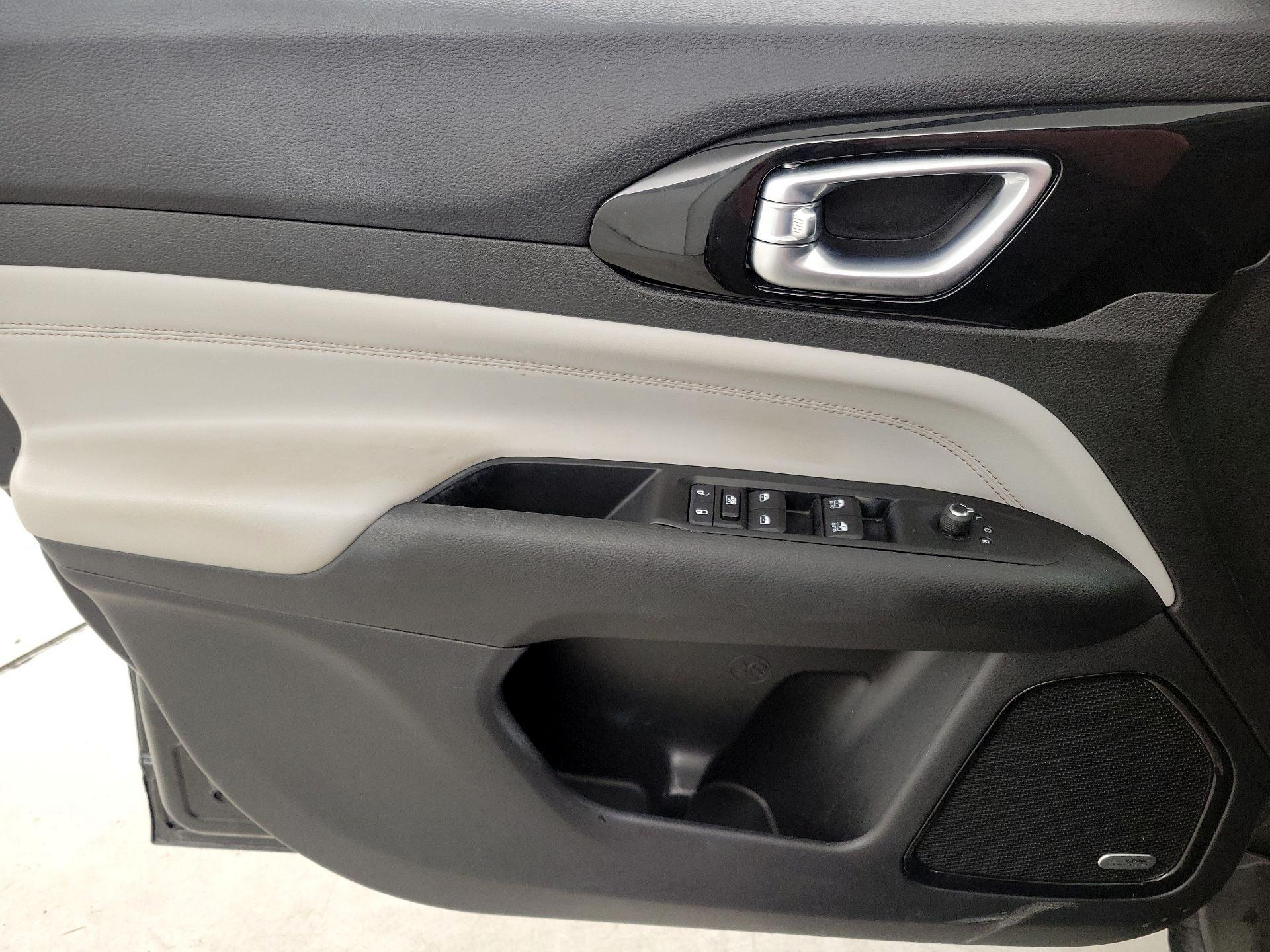 Thumbnail: 2022 Jeep Compass - 12