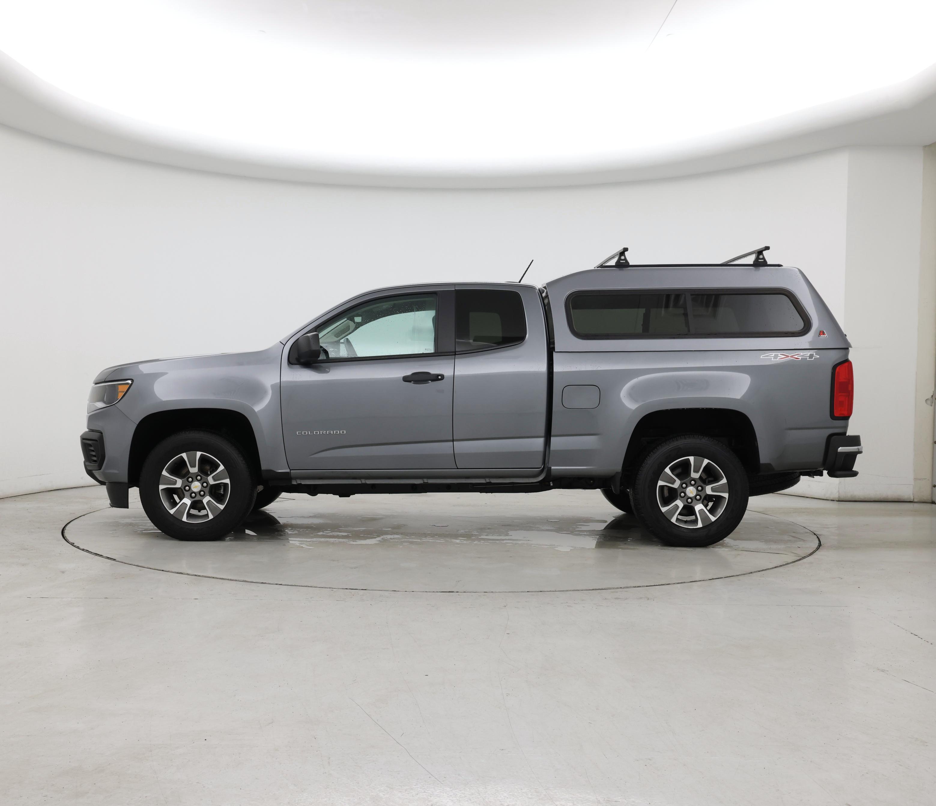 Thumbnail: 2021 Chevrolet Colorado - 3