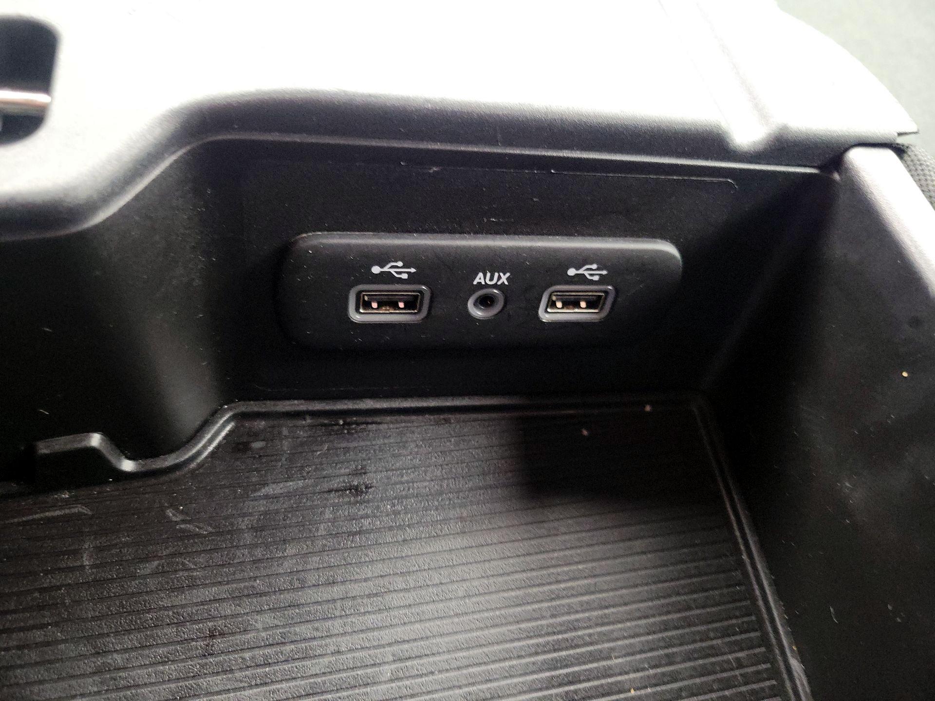 Thumbnail: 2022 RAM 1500 Classic - 18