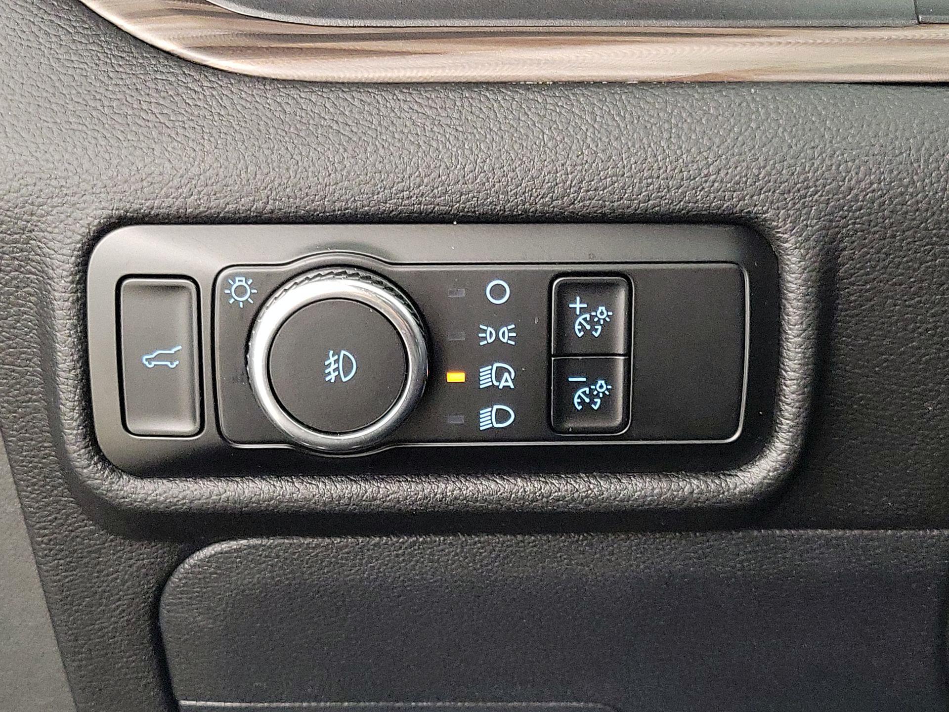 Thumbnail: 2023 Ford Explorer - 13