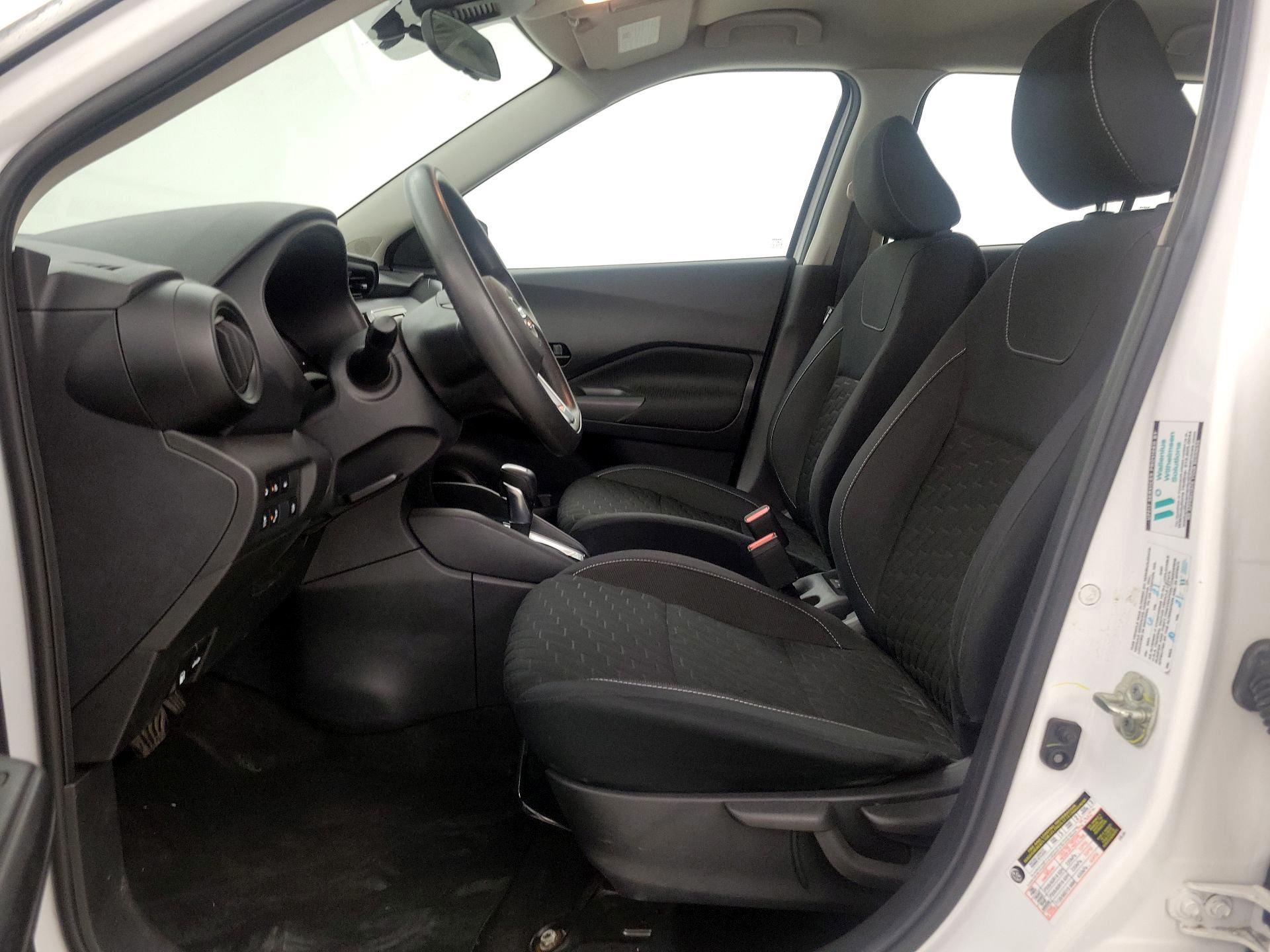 Thumbnail: 2021 Nissan Kicks - 11