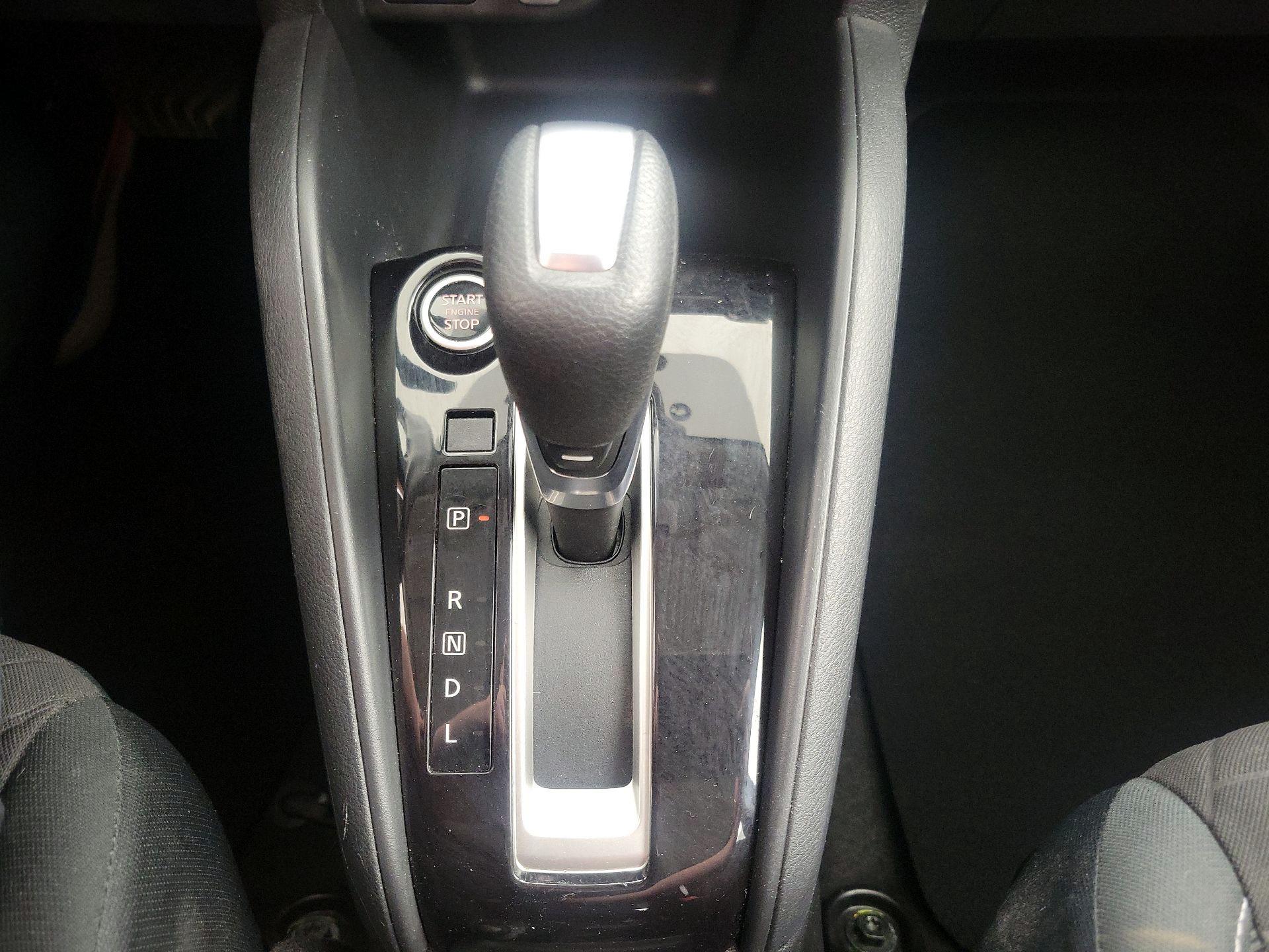 Thumbnail: 2021 Nissan Kicks - 17