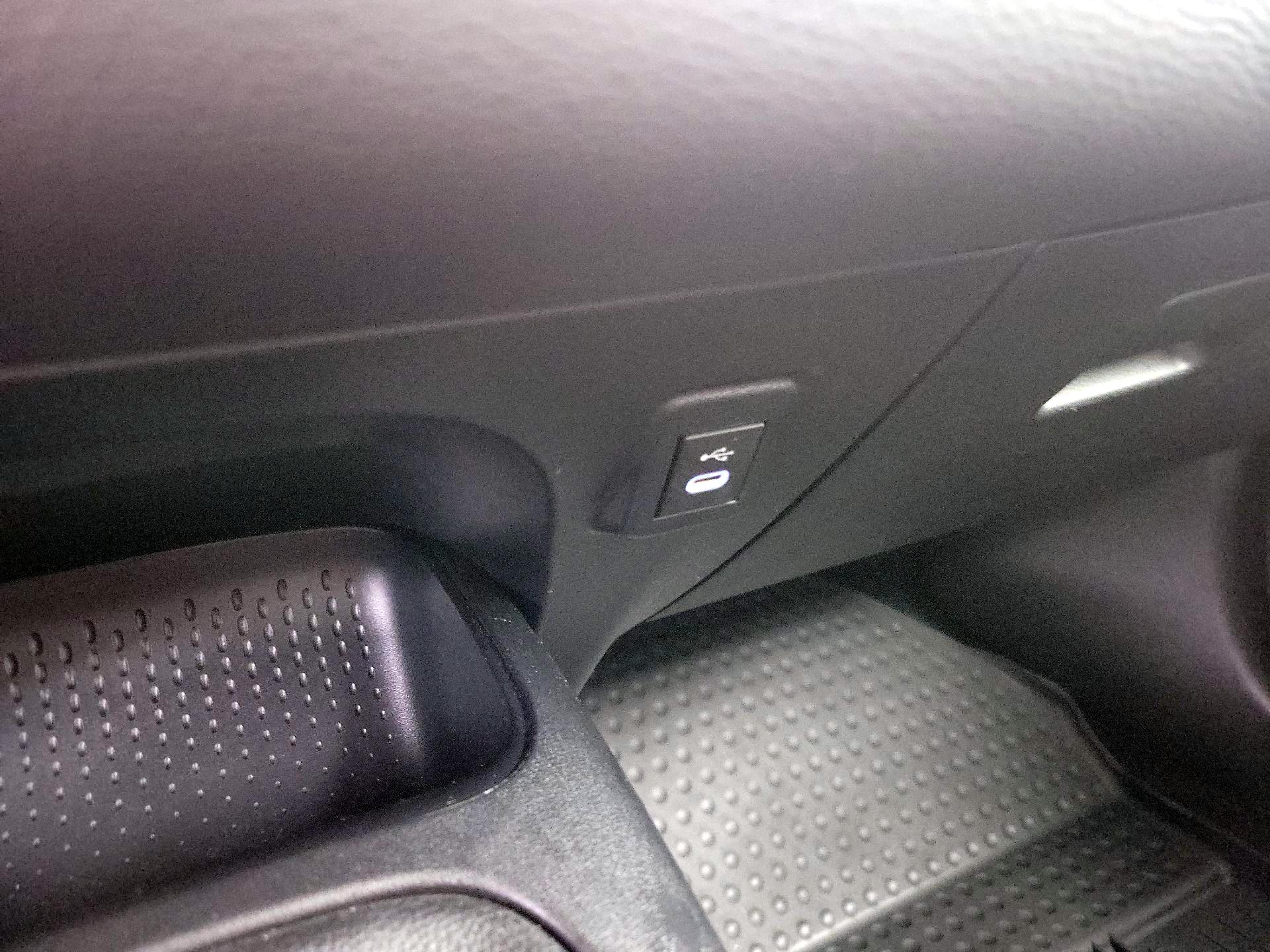 Thumbnail: 2023 Toyota Corolla - 18