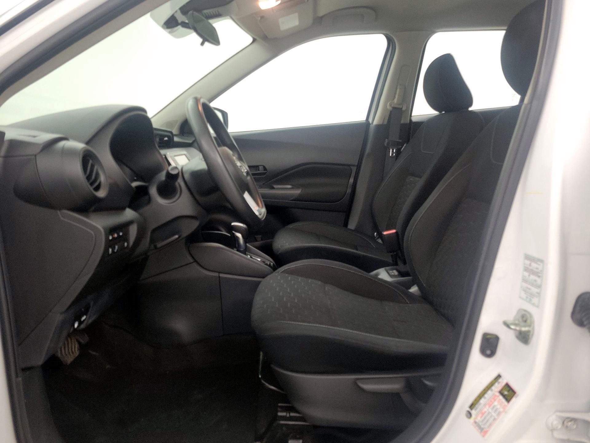 Thumbnail: 2022 Nissan Kicks - 11