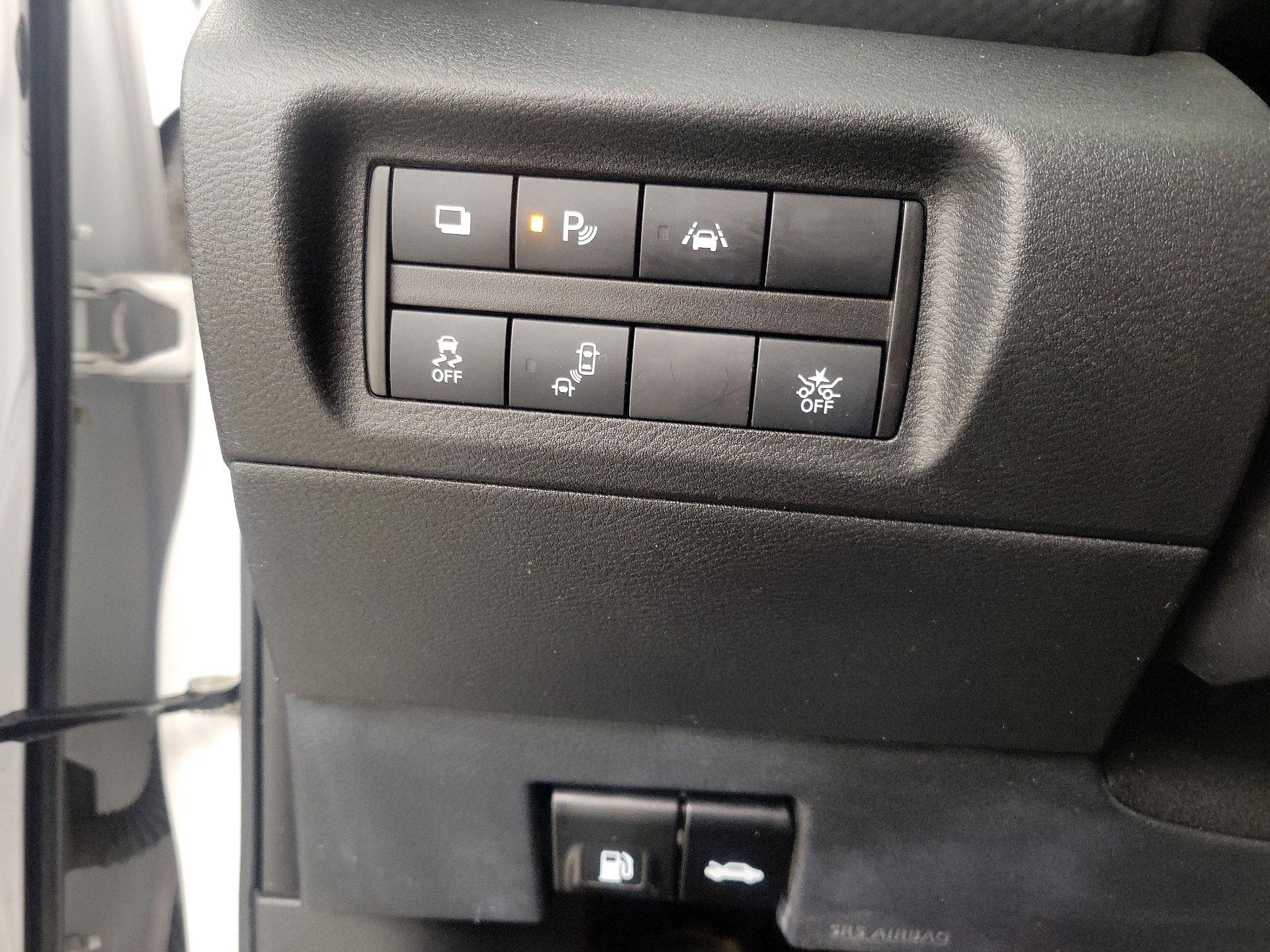 Thumbnail: 2022 Nissan Kicks - 13