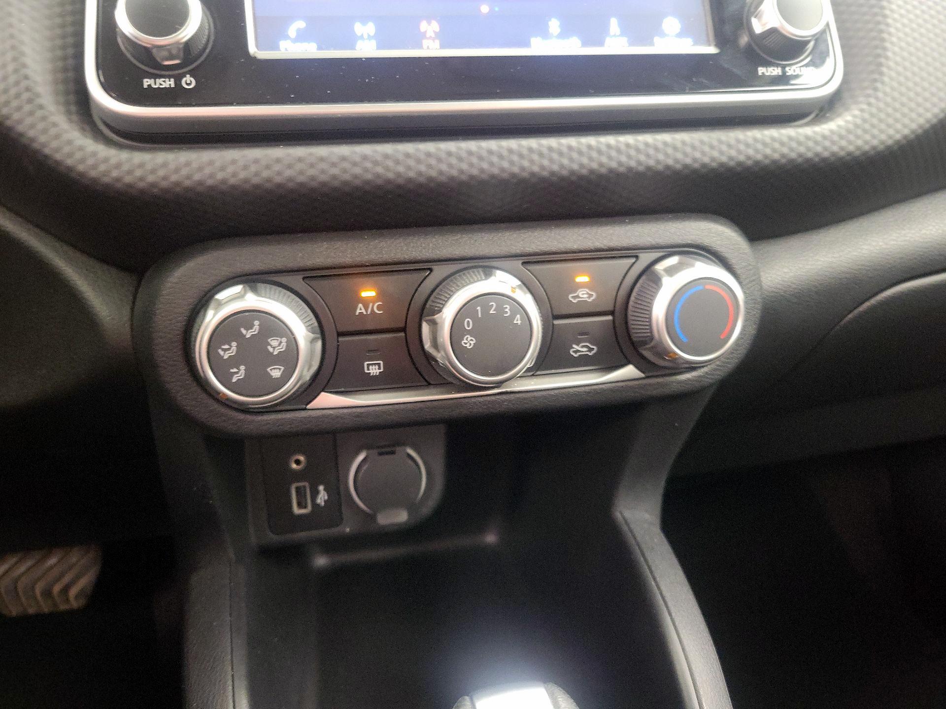 Thumbnail: 2022 Nissan Kicks - 16