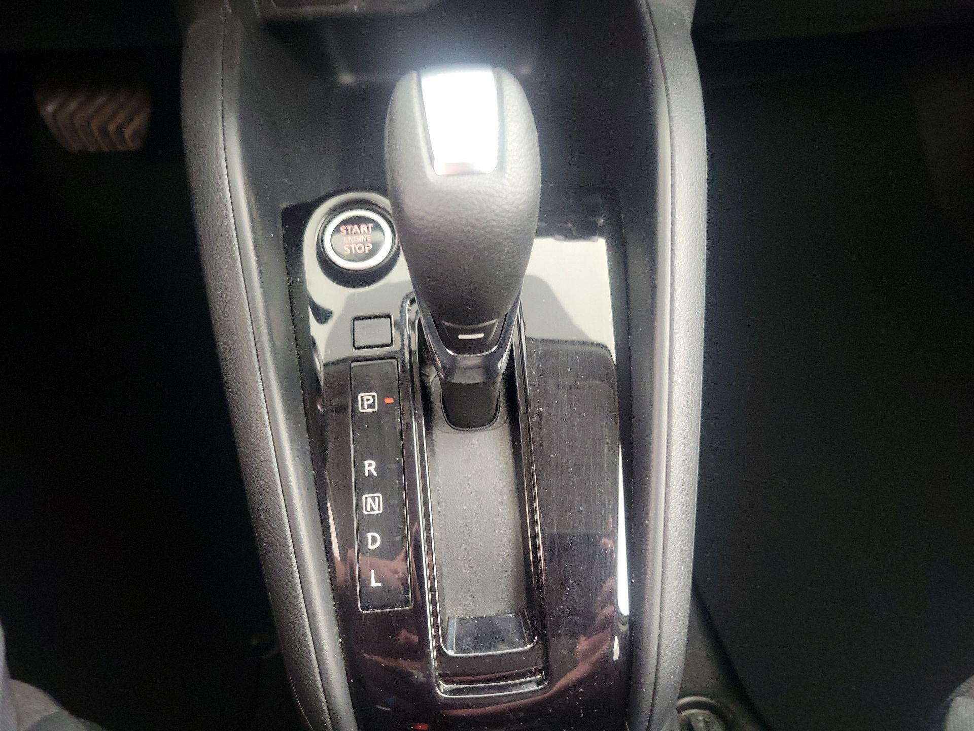 Thumbnail: 2022 Nissan Kicks - 17