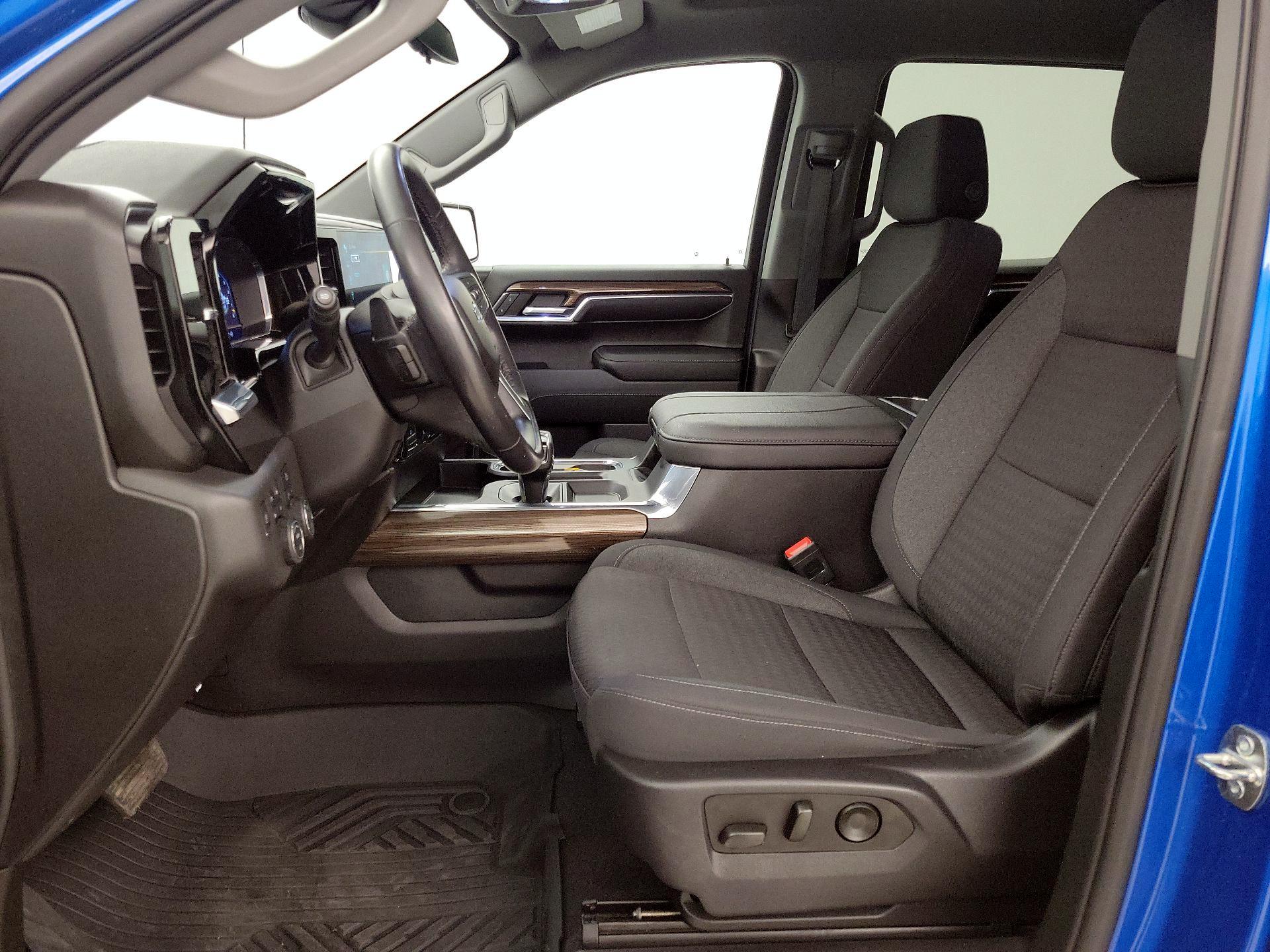 Thumbnail: 2023 Chevrolet Silverado 1500 - 11