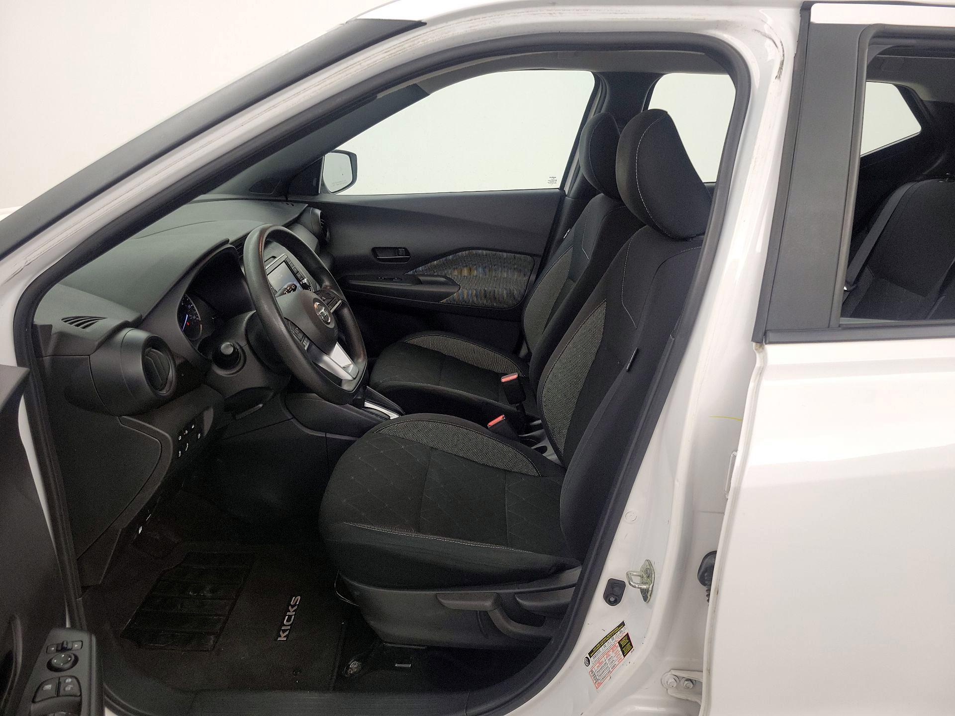 Thumbnail: 2020 Nissan Kicks - 11