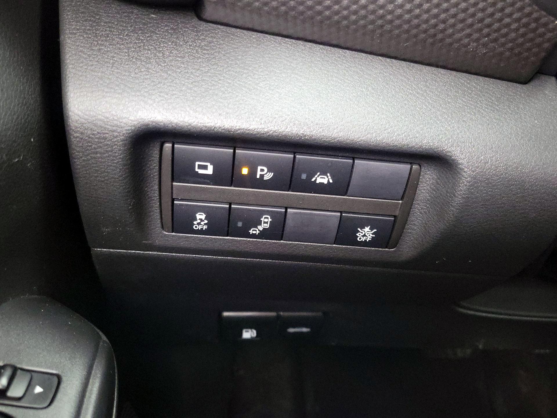 Thumbnail: 2020 Nissan Kicks - 13