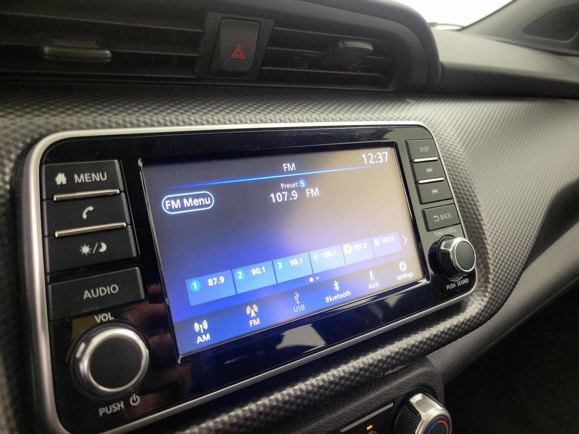 Thumbnail: 2020 Nissan Kicks - 15