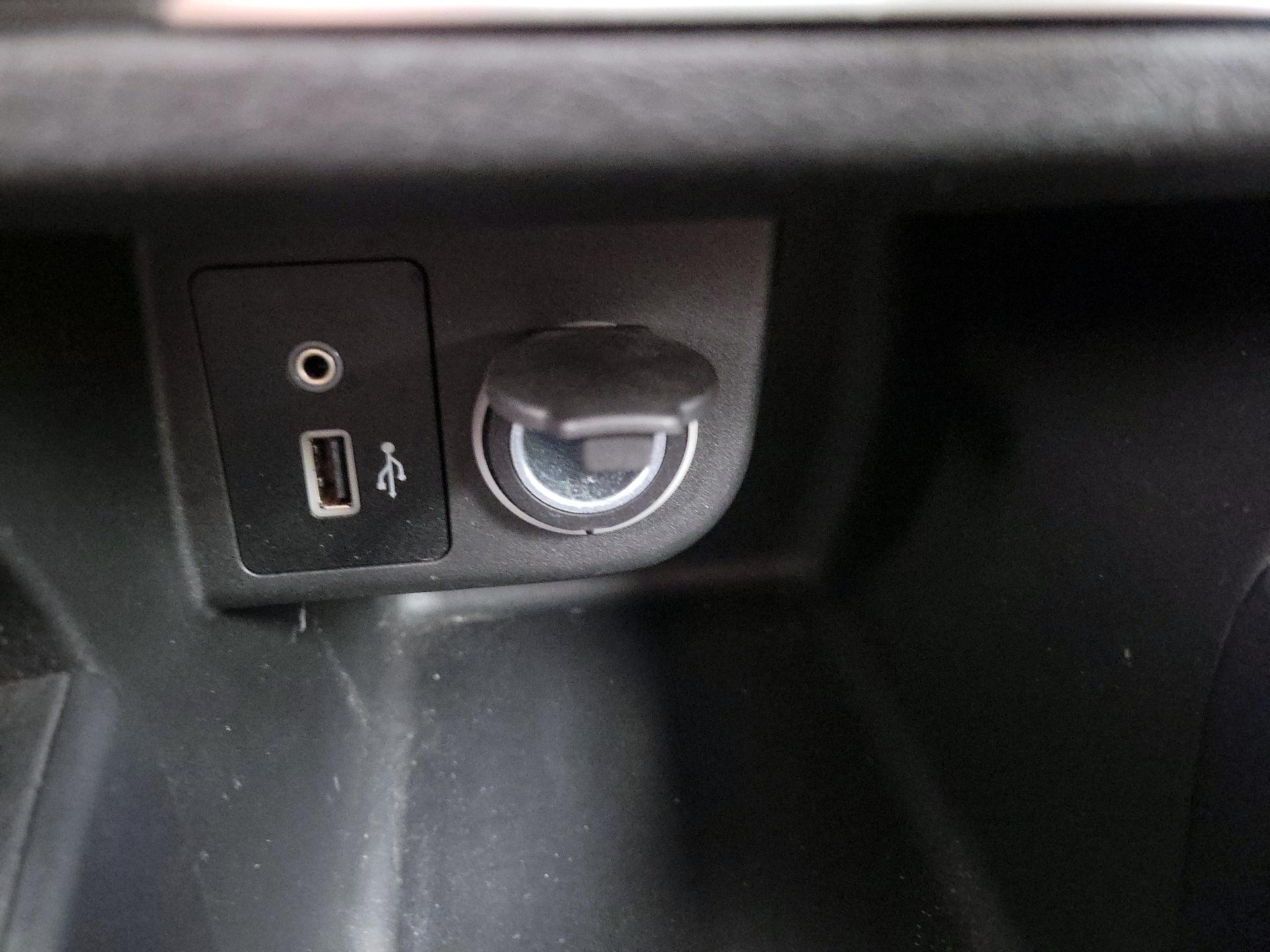 Thumbnail: 2020 Nissan Kicks - 18