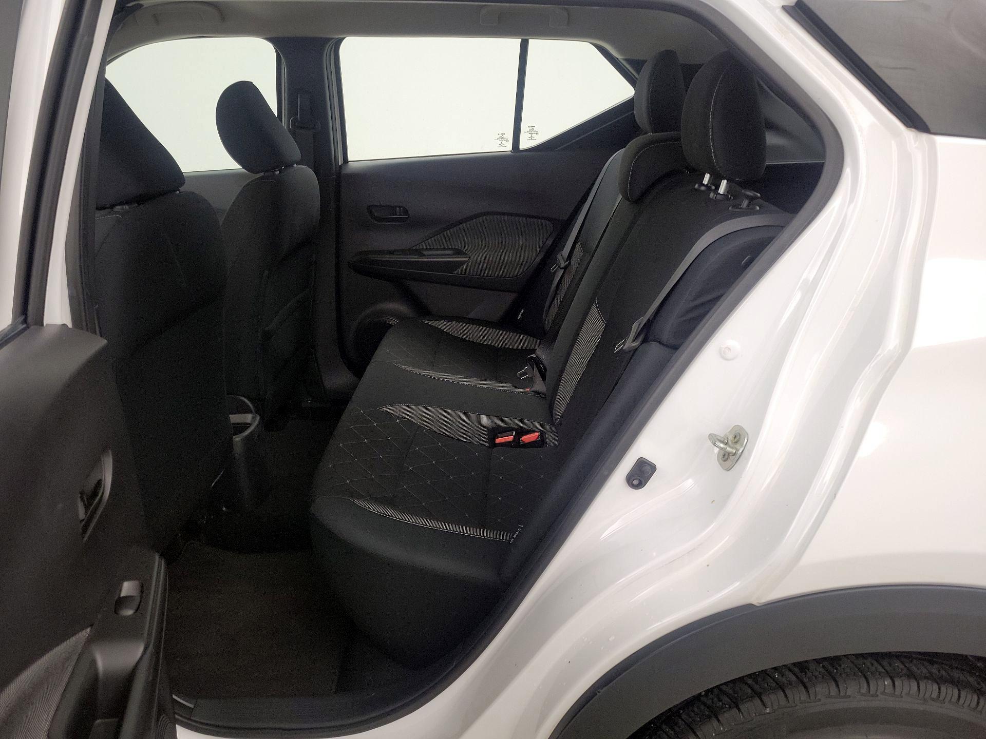 Thumbnail: 2020 Nissan Kicks - 19