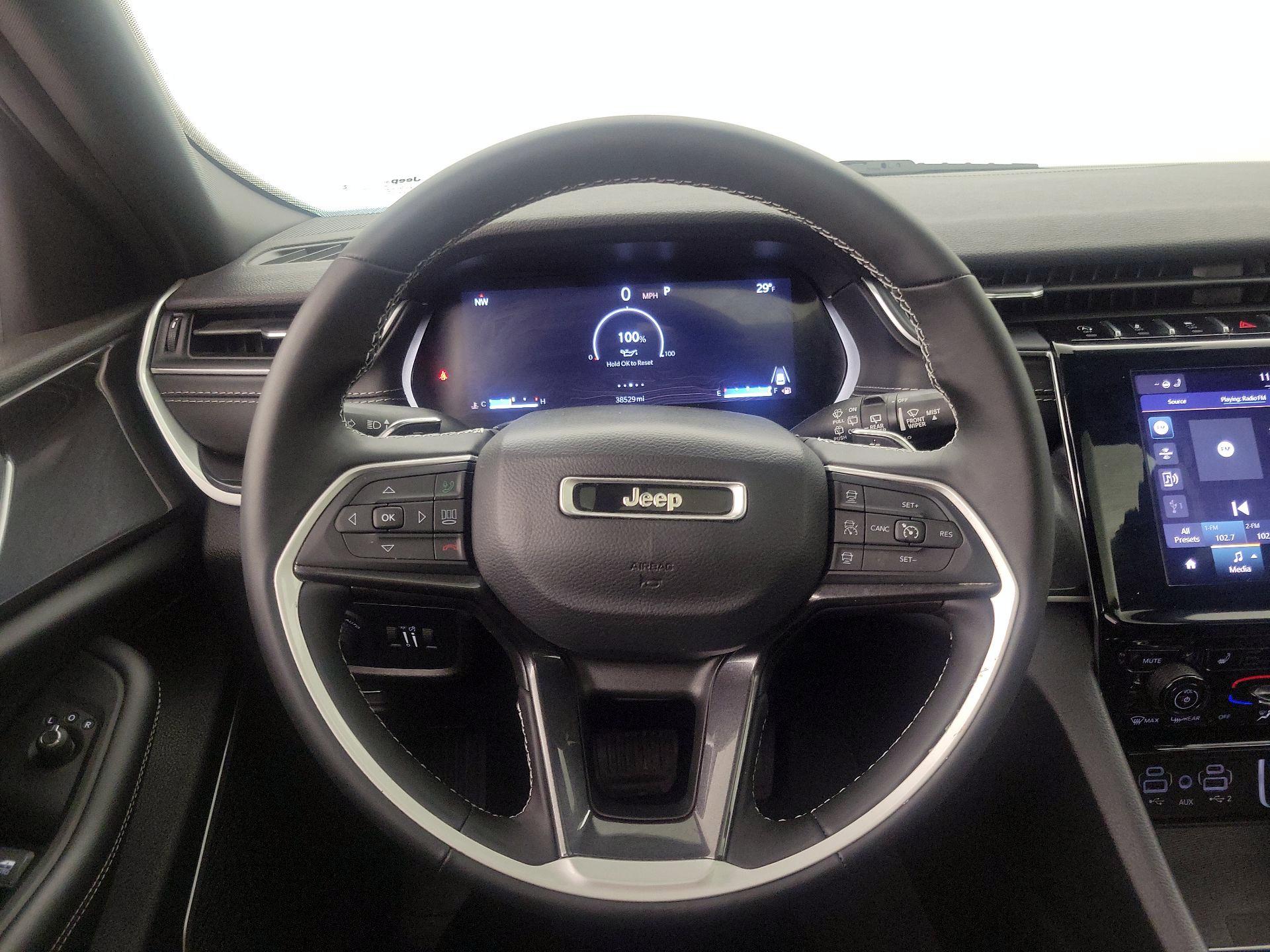 Thumbnail: 2022 Jeep Grand Cherokee - 10