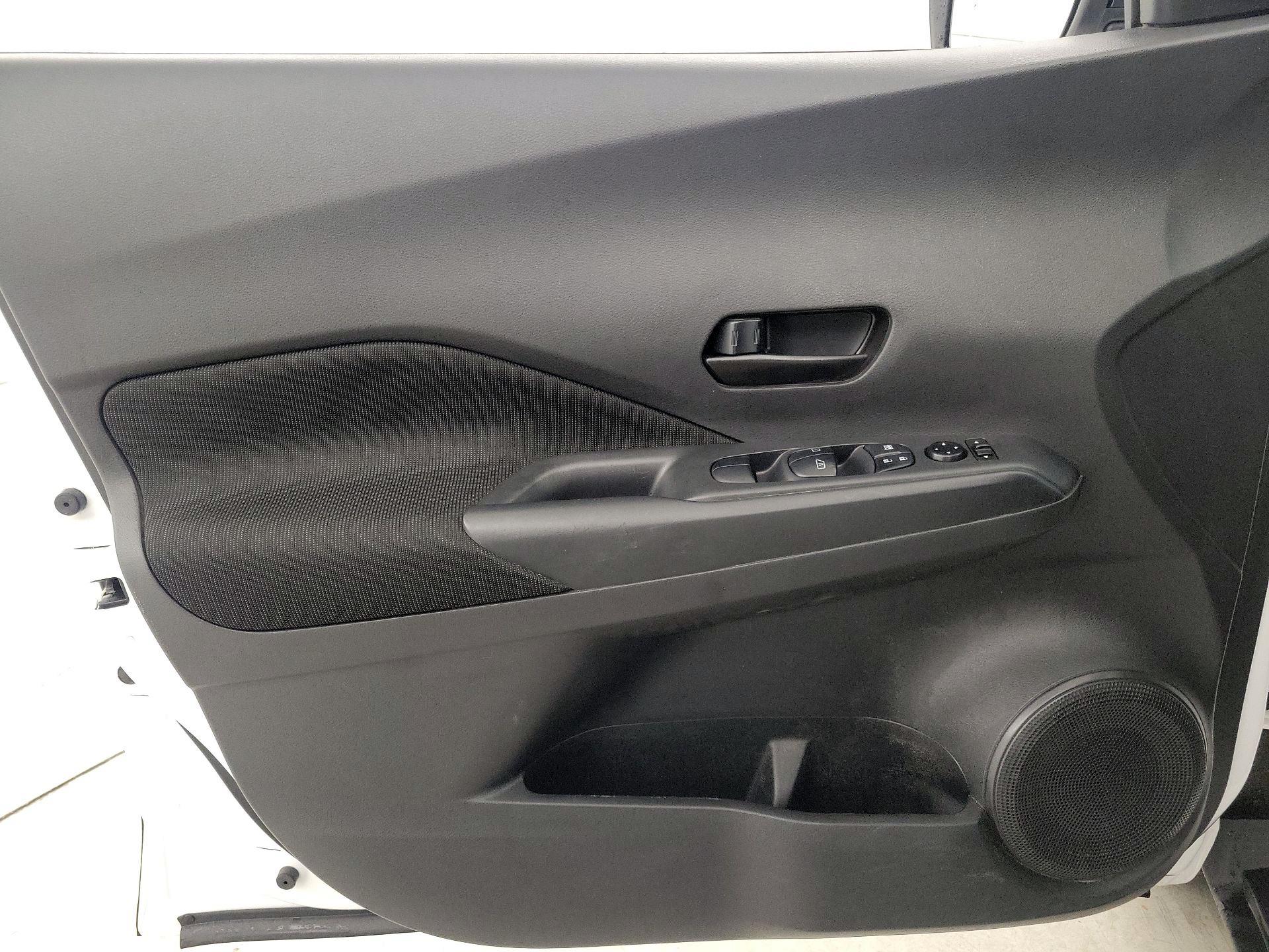 Thumbnail: 2022 Nissan Kicks - 12