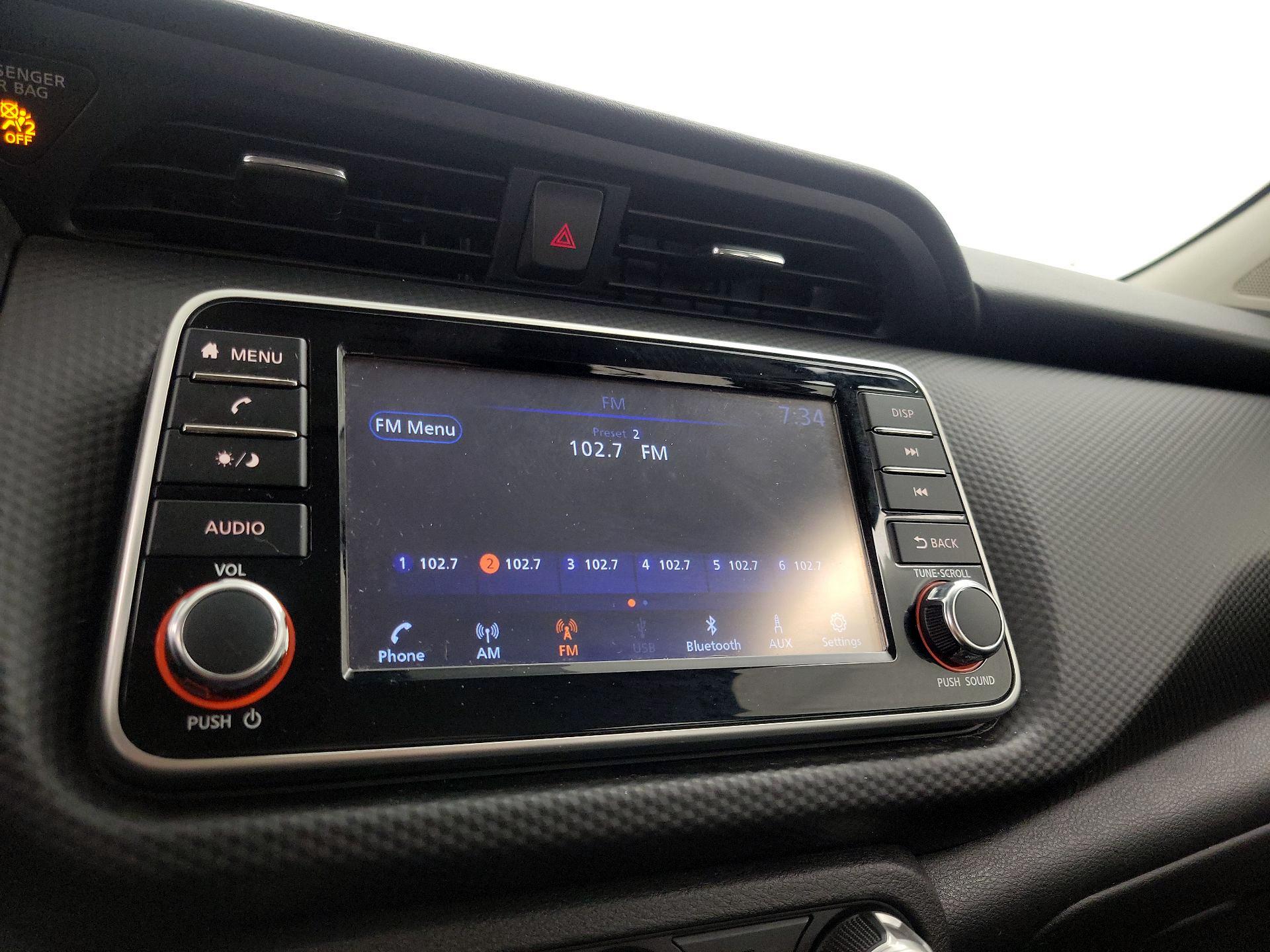 Thumbnail: 2022 Nissan Kicks - 15