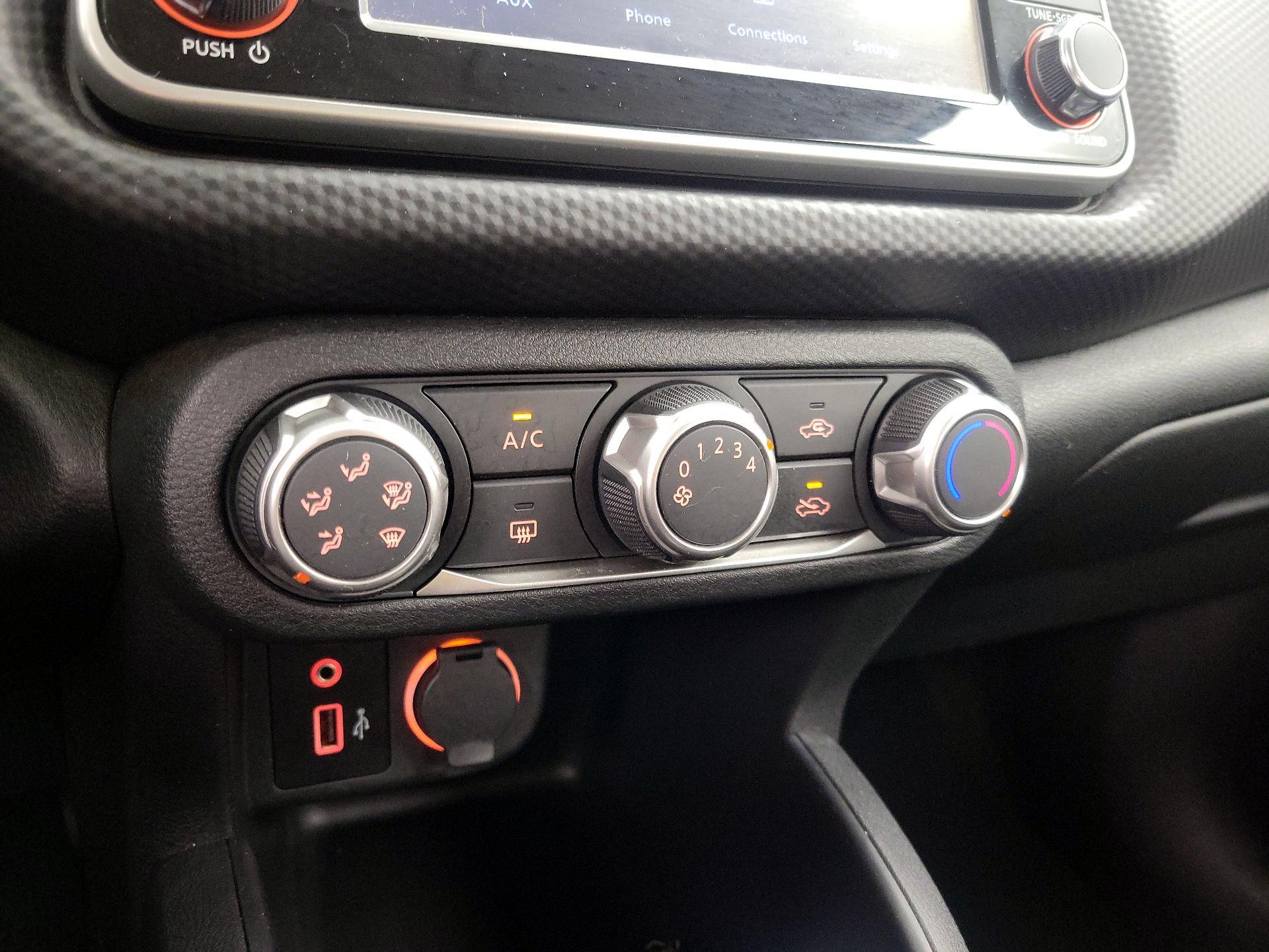 Thumbnail: 2022 Nissan Kicks - 16