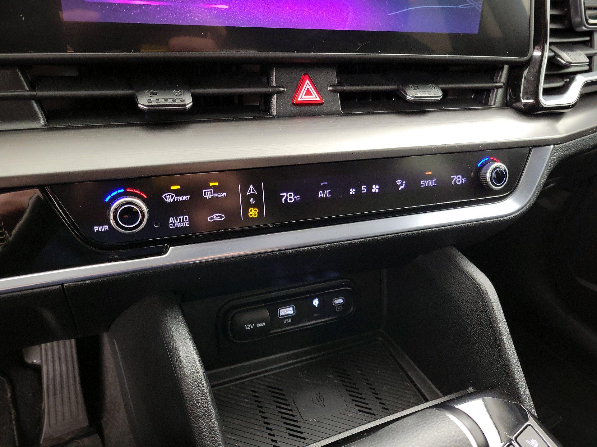 Thumbnail: 2023 Kia Sportage - 17