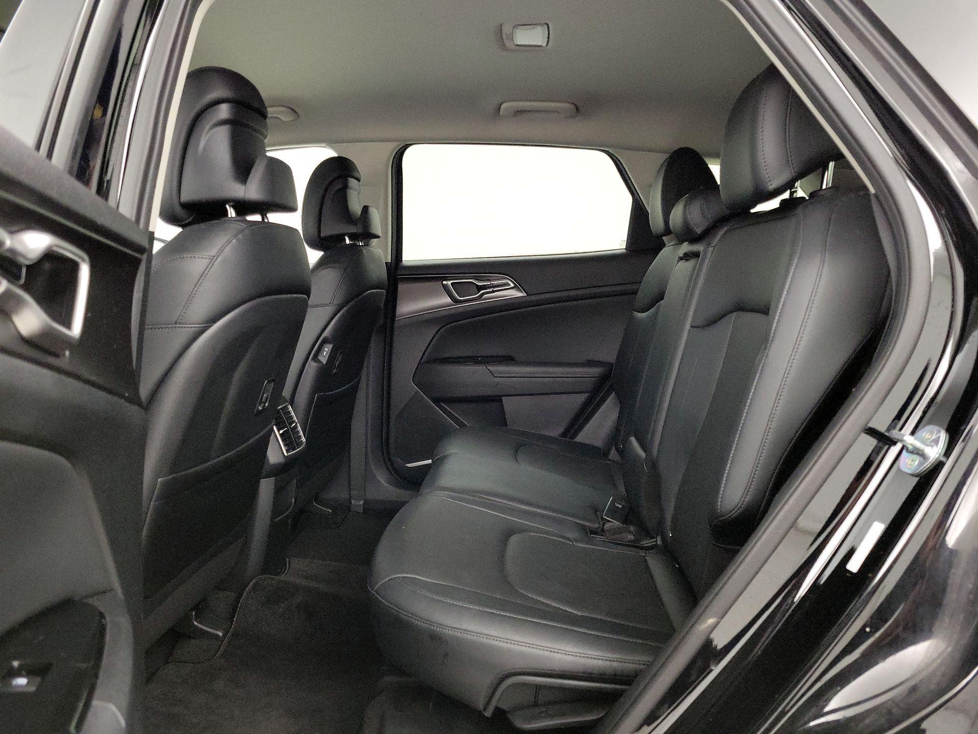 Thumbnail: 2023 Kia Sportage - 20