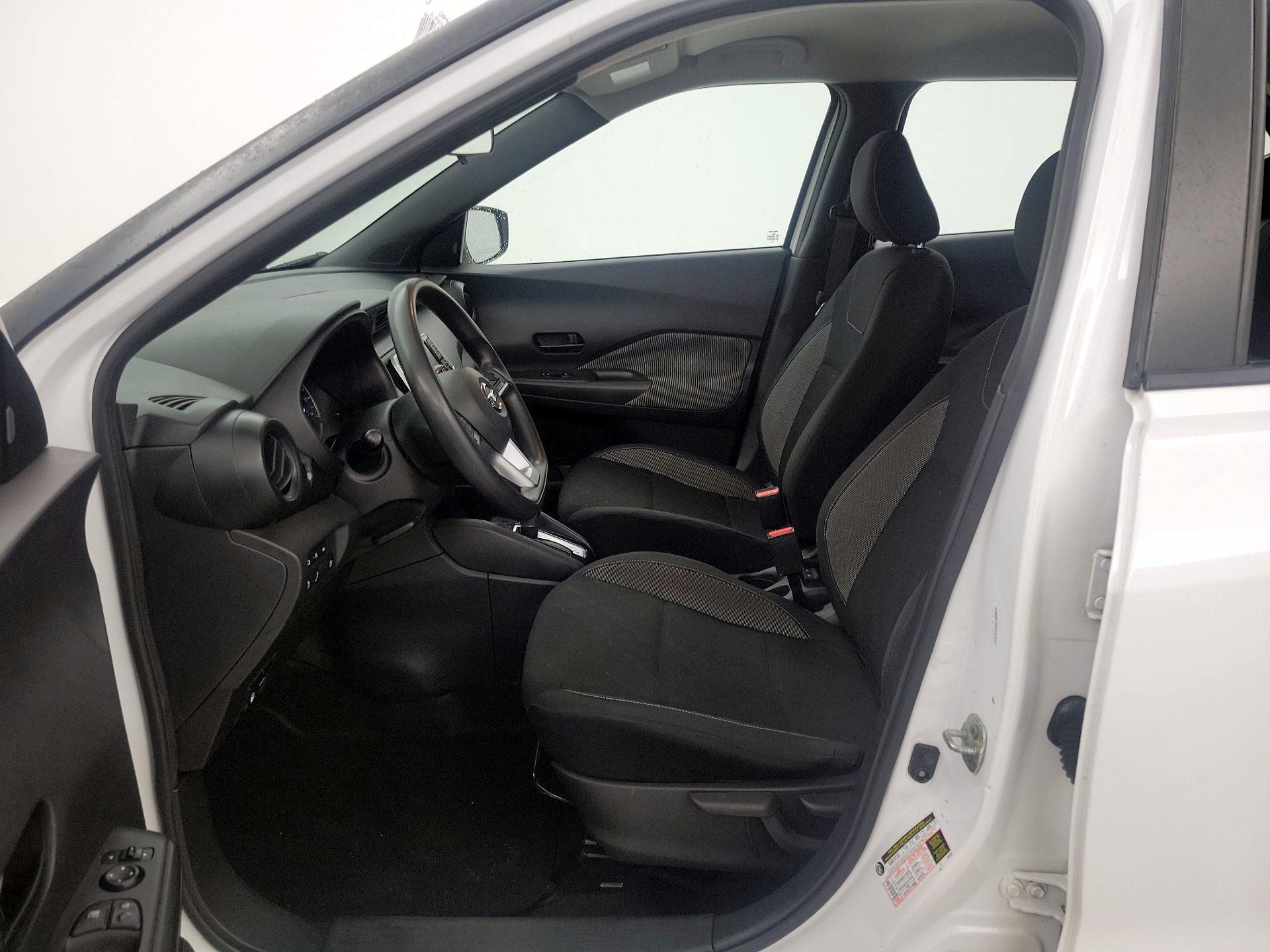 Thumbnail: 2020 Nissan Kicks - 11