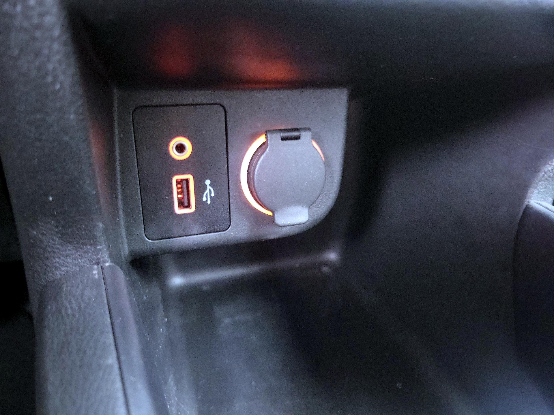 Thumbnail: 2020 Nissan Kicks - 18