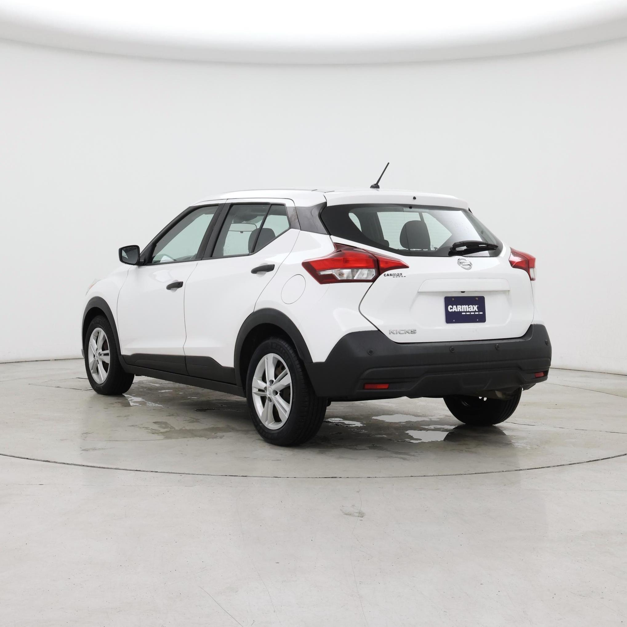 Thumbnail: 2020 Nissan Kicks - 2