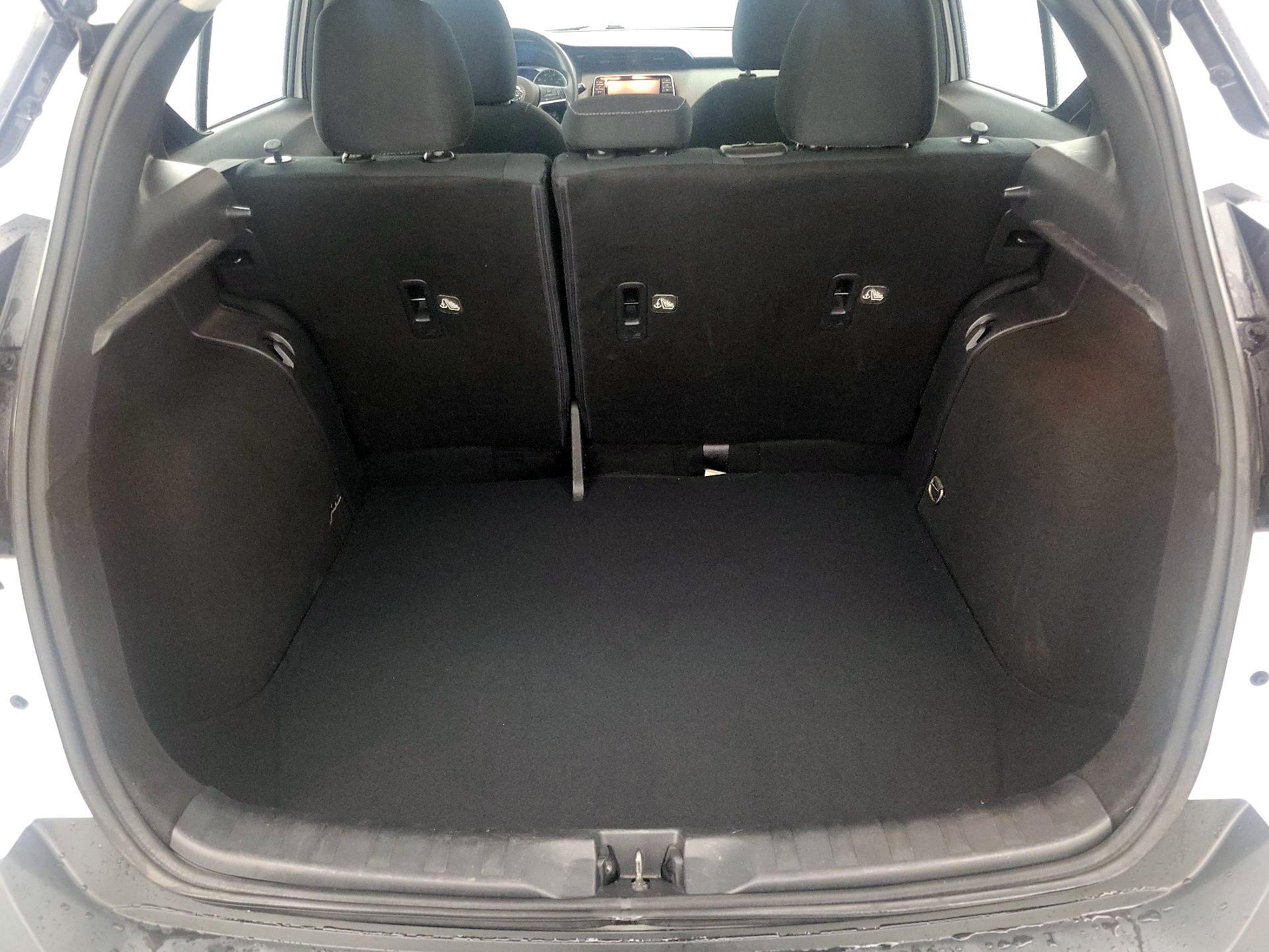 Thumbnail: 2020 Nissan Kicks - 20