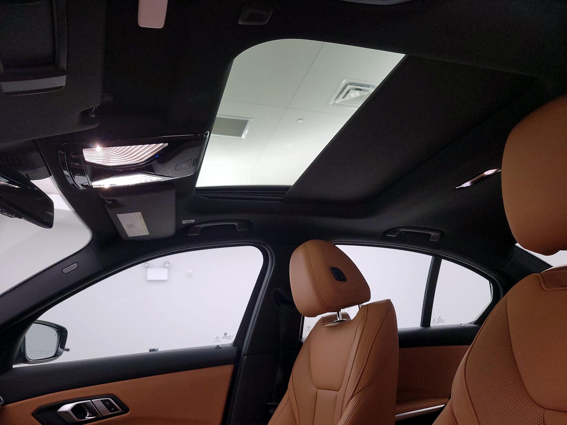 Thumbnail: 2023 BMW 3 Series - 19