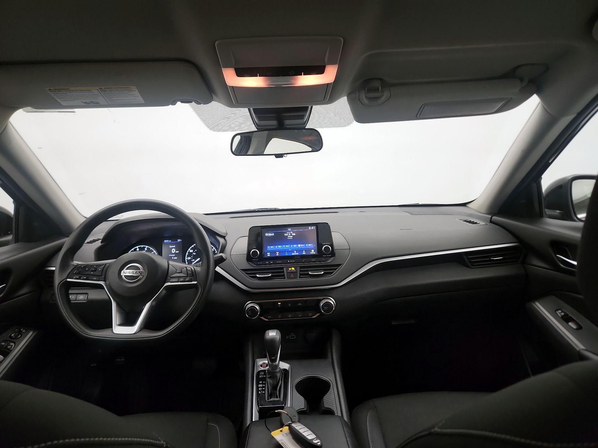 Thumbnail: 2022 Nissan Altima - 9