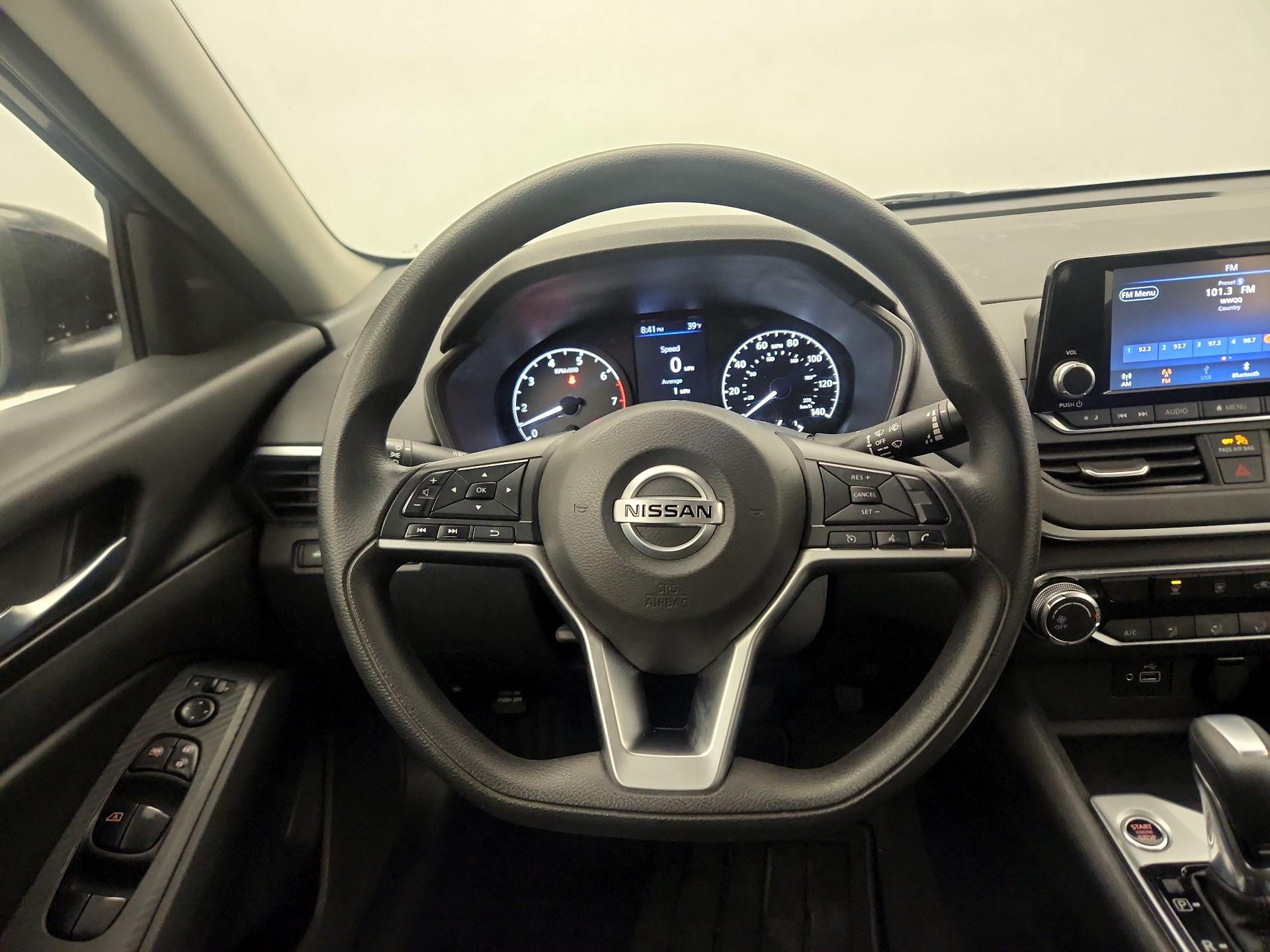 Thumbnail: 2022 Nissan Altima - 10