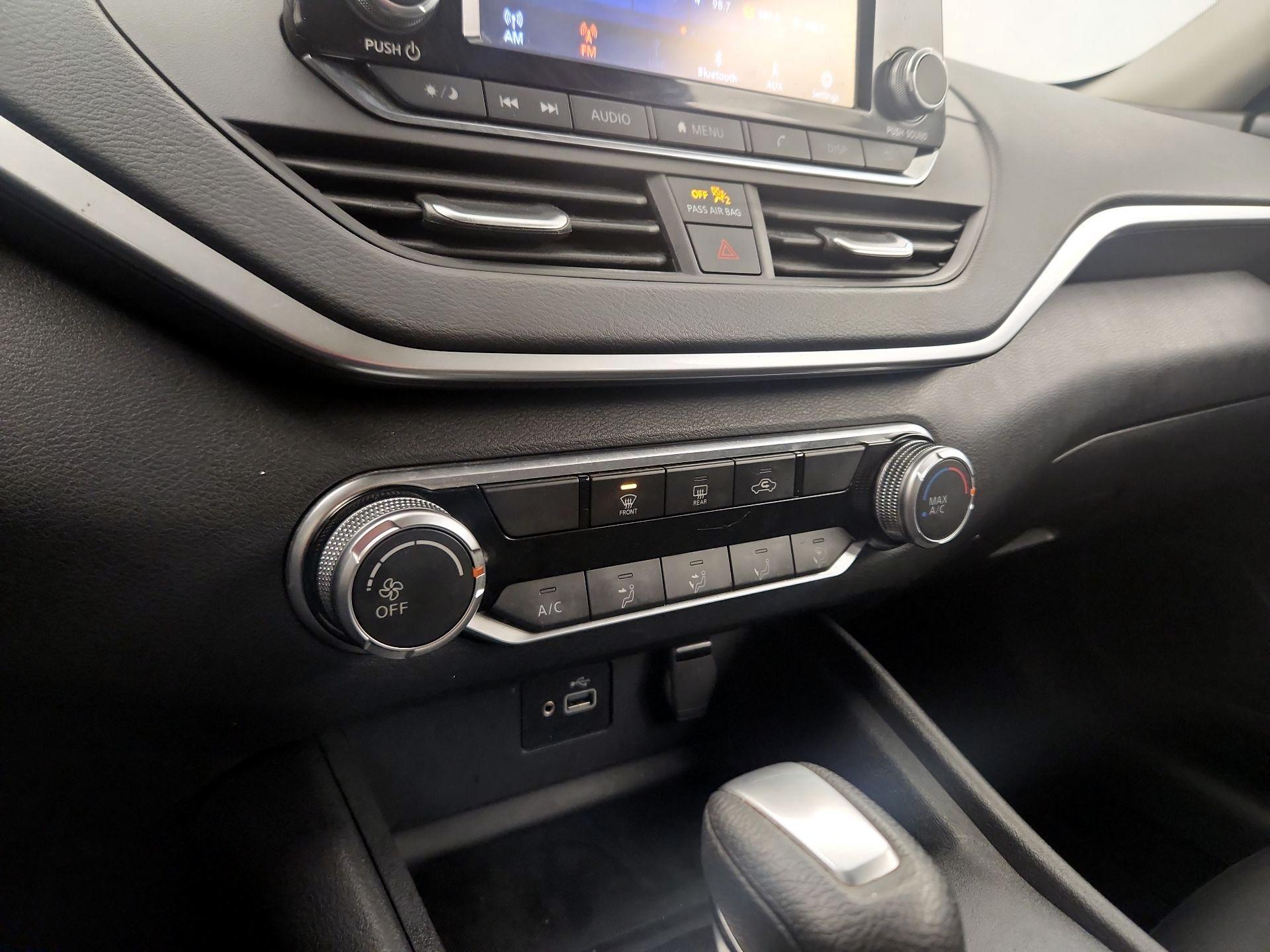 Thumbnail: 2022 Nissan Altima - 16