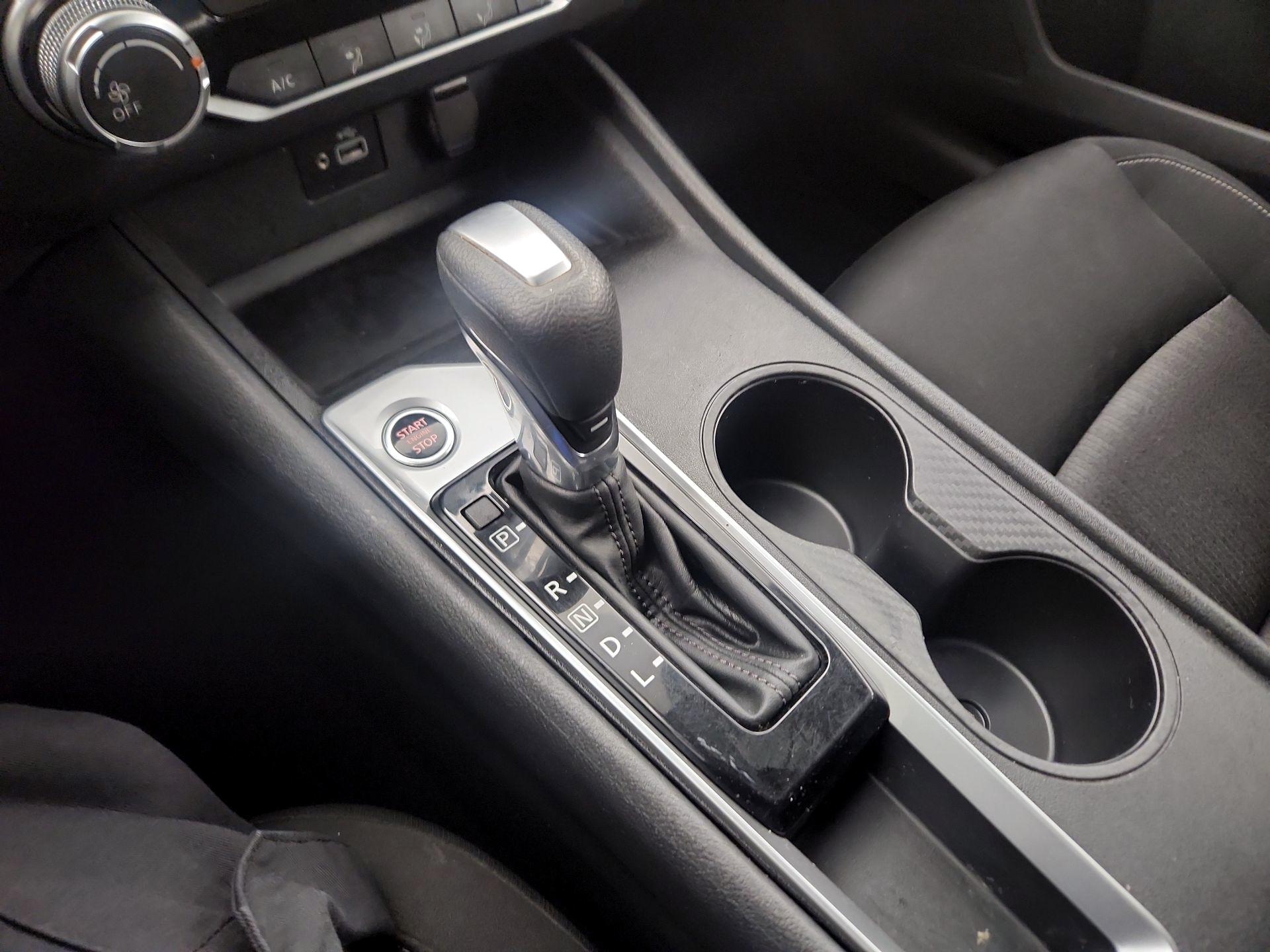 Thumbnail: 2022 Nissan Altima - 17